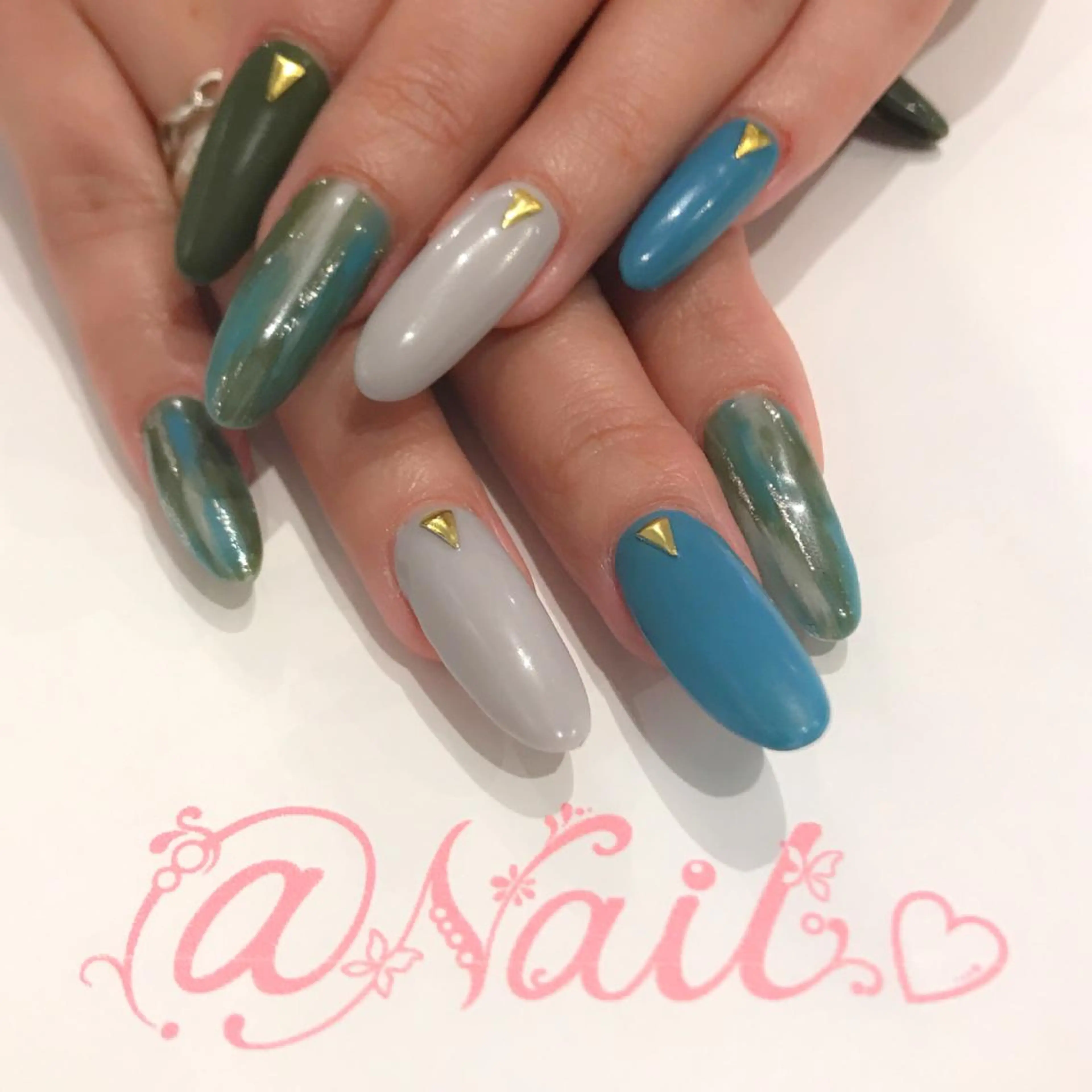 ネイル アートネイル フットネイル ジェルネイル 持ち込み スカルプネイル 小尾 栞のネイルデザイン