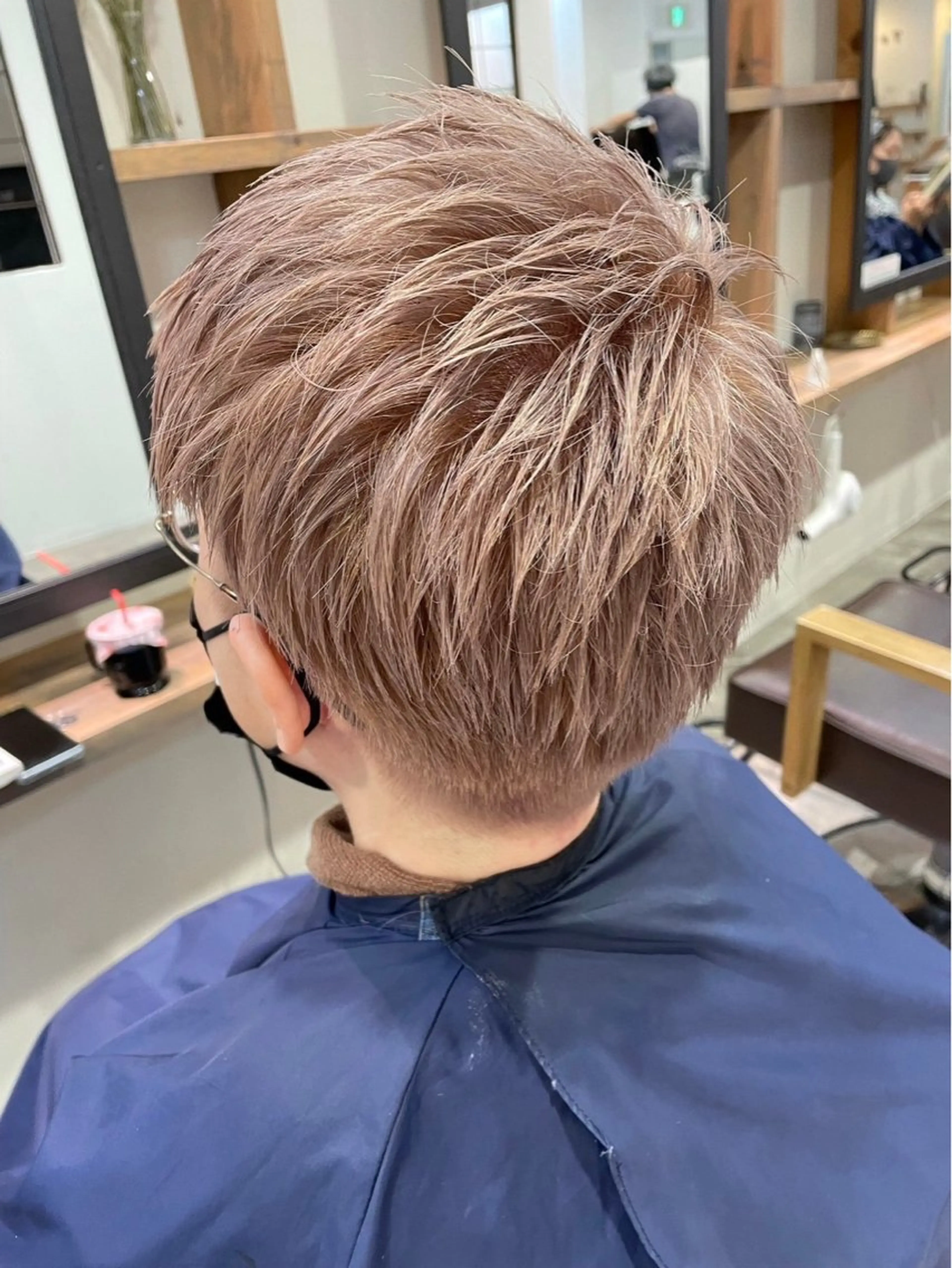 ショート 室谷 ゆりあのヘアスタイル