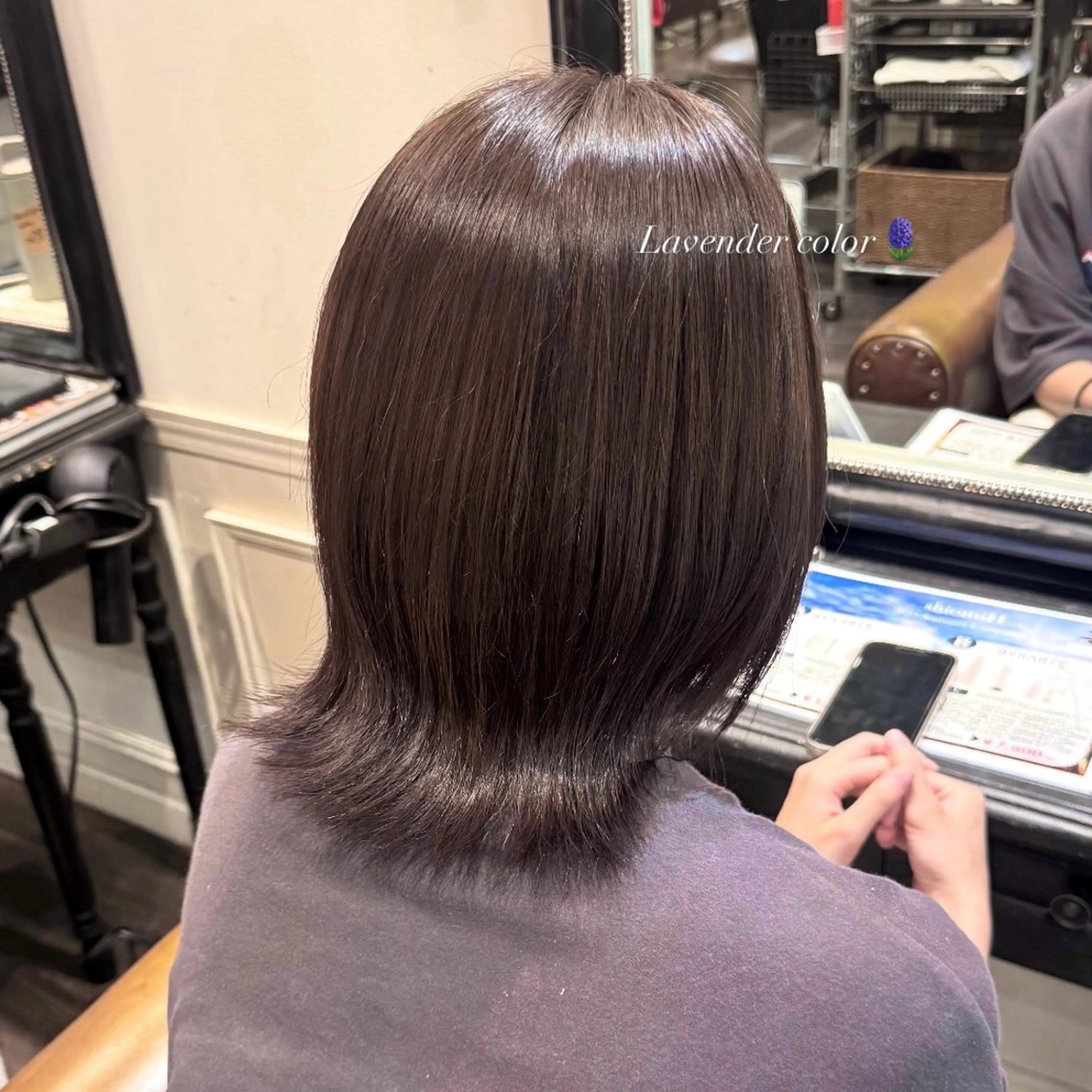 ミディアム カラー 透明感カラー ラベンダーカラー 松葉 柚月のヘアスタイル