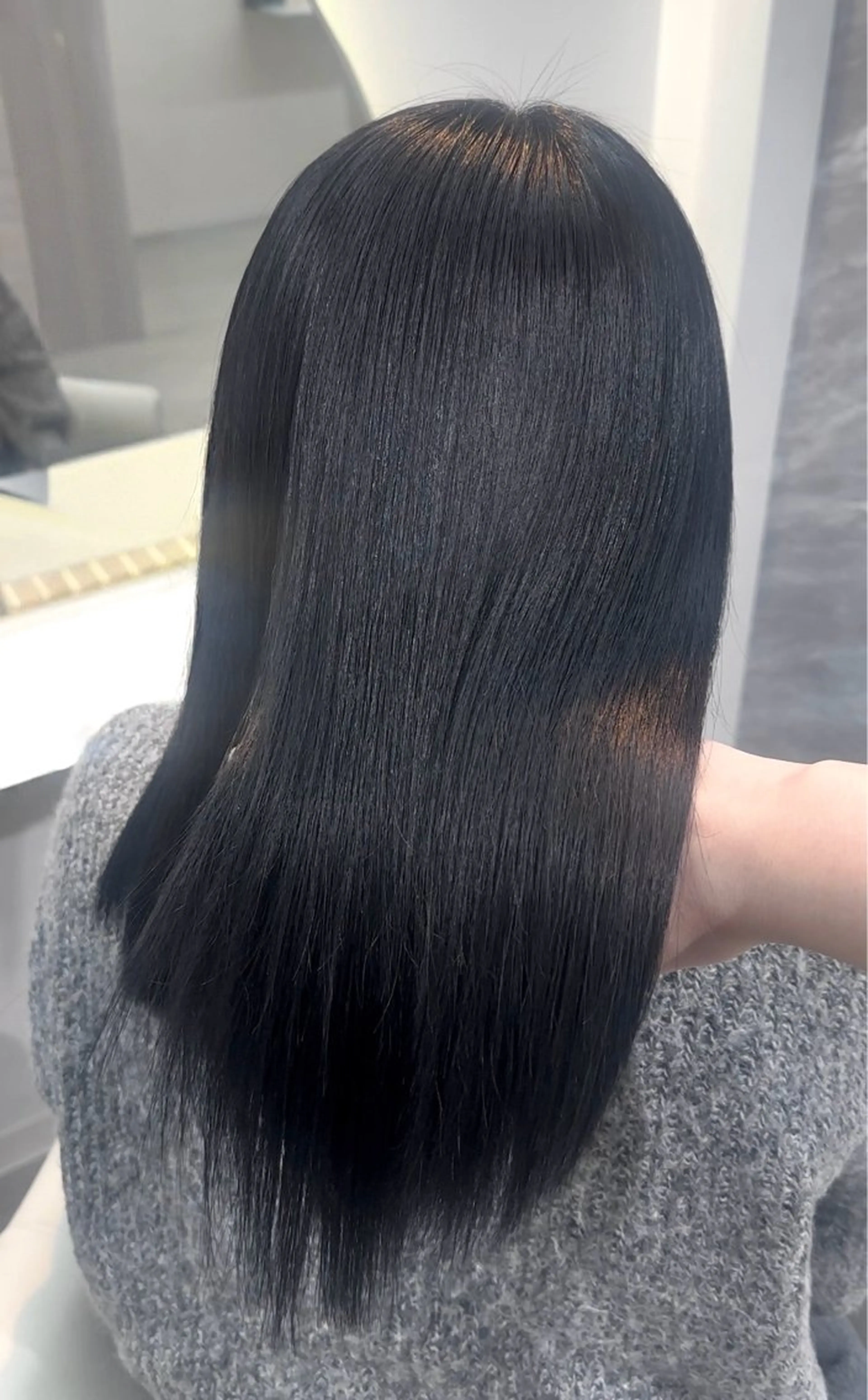 セミロング カラー ヘアアレンジ ヘアカラー 🖤kana/艶髪/ 韓国風暗髪カラー🖤のヘアスタイル