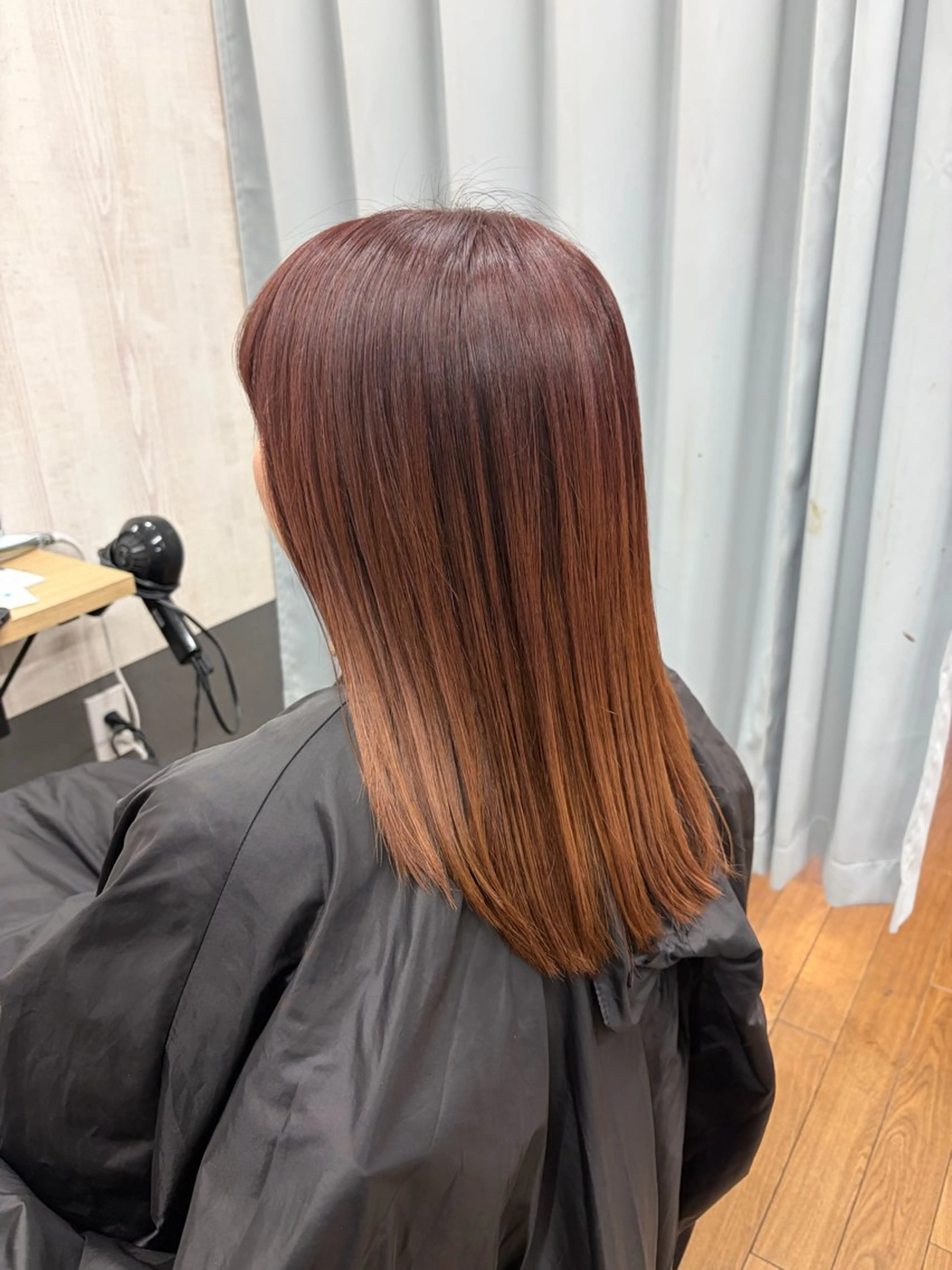セミロング カラー ブリーチ ピンクカラー カット ヘアカラー トリートメント TELA HAIR 幕張本郷所属・TELA HAIR 幕張本郷店　千尋のヘアスタイル