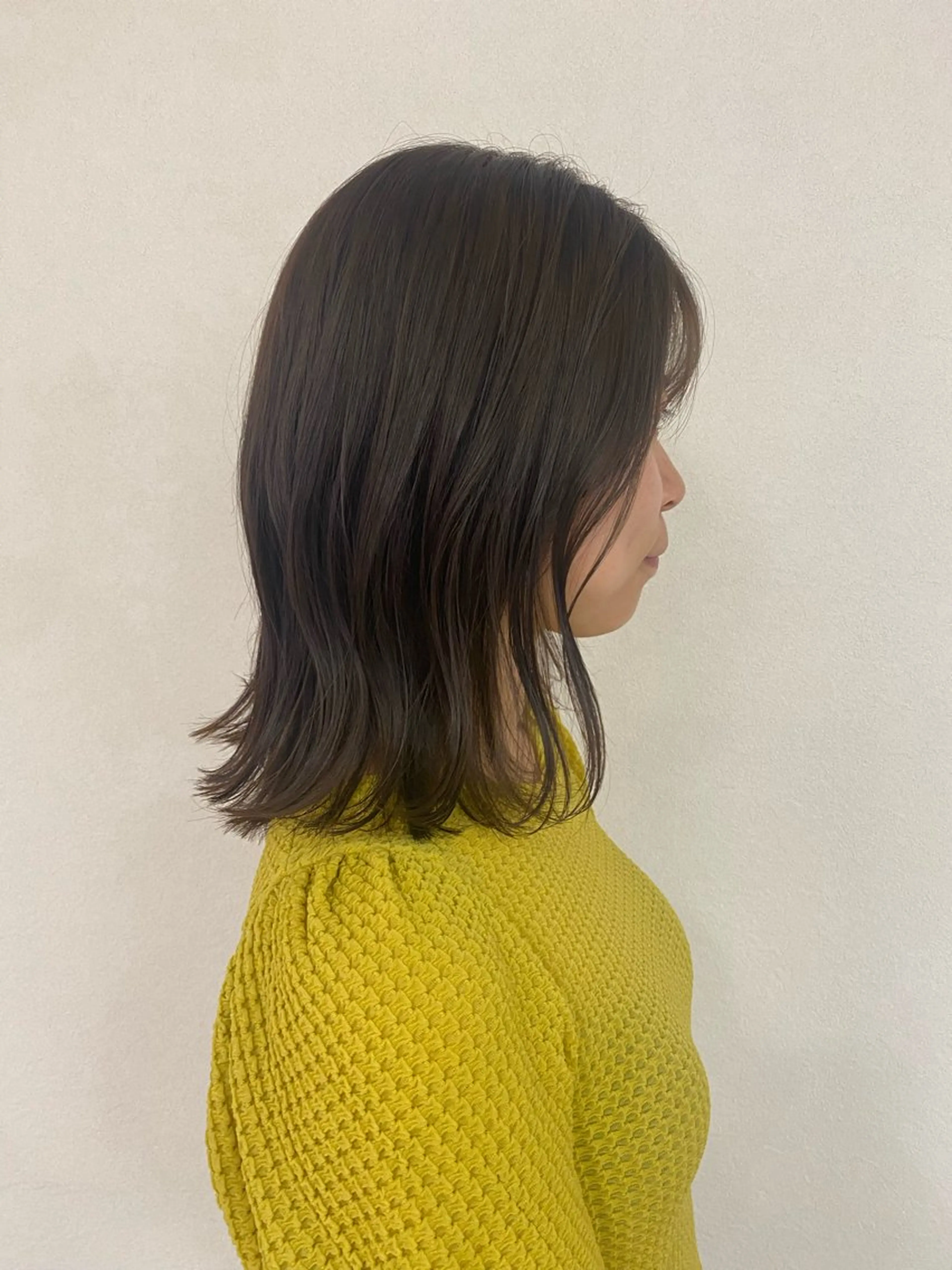 ミディアム カット ヘアカラー 鈴木 志保のヘアスタイル