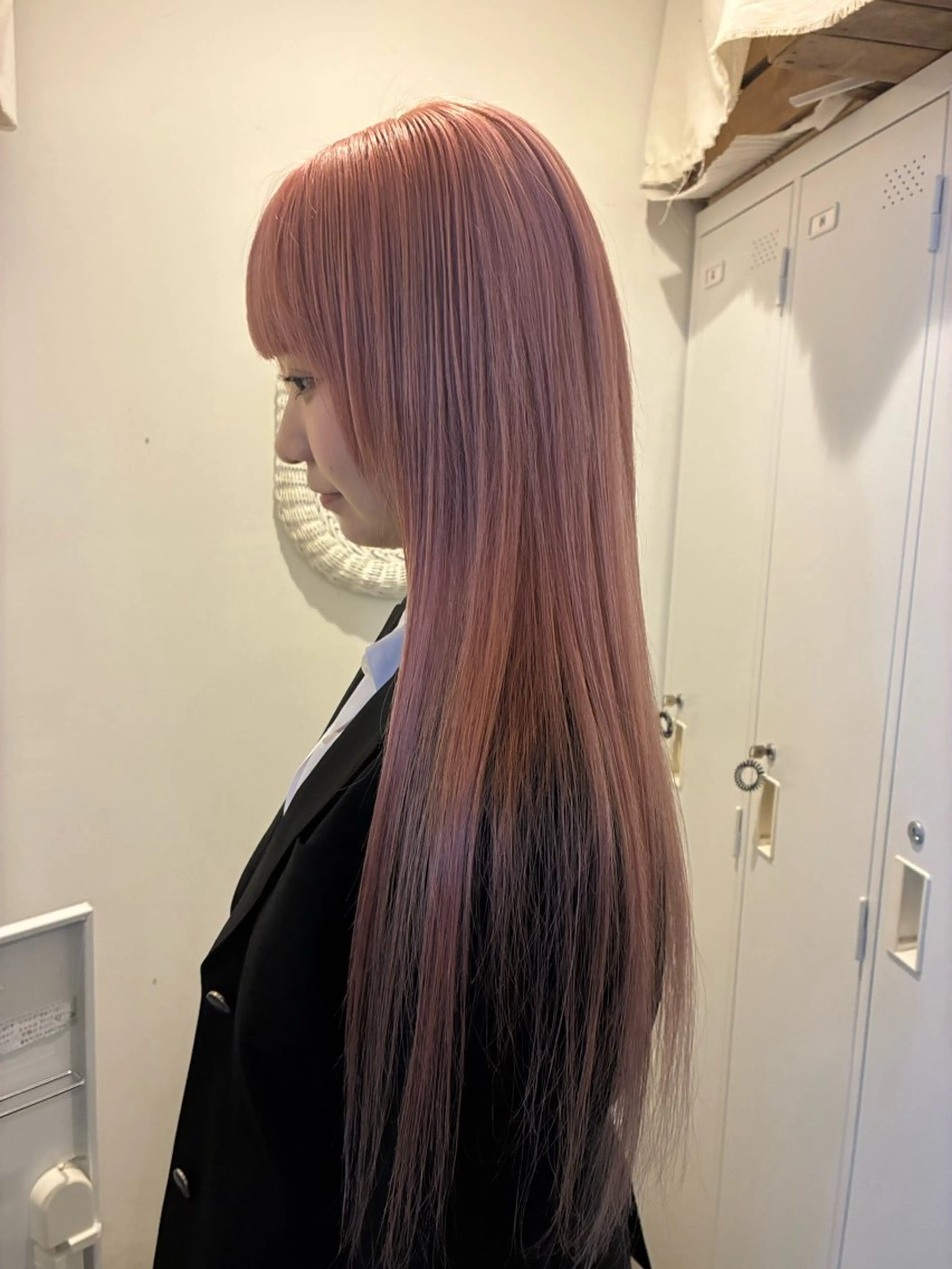 セミロング ヘアカラー nacoハイトーン ベージュ🤍のヘアスタイル
