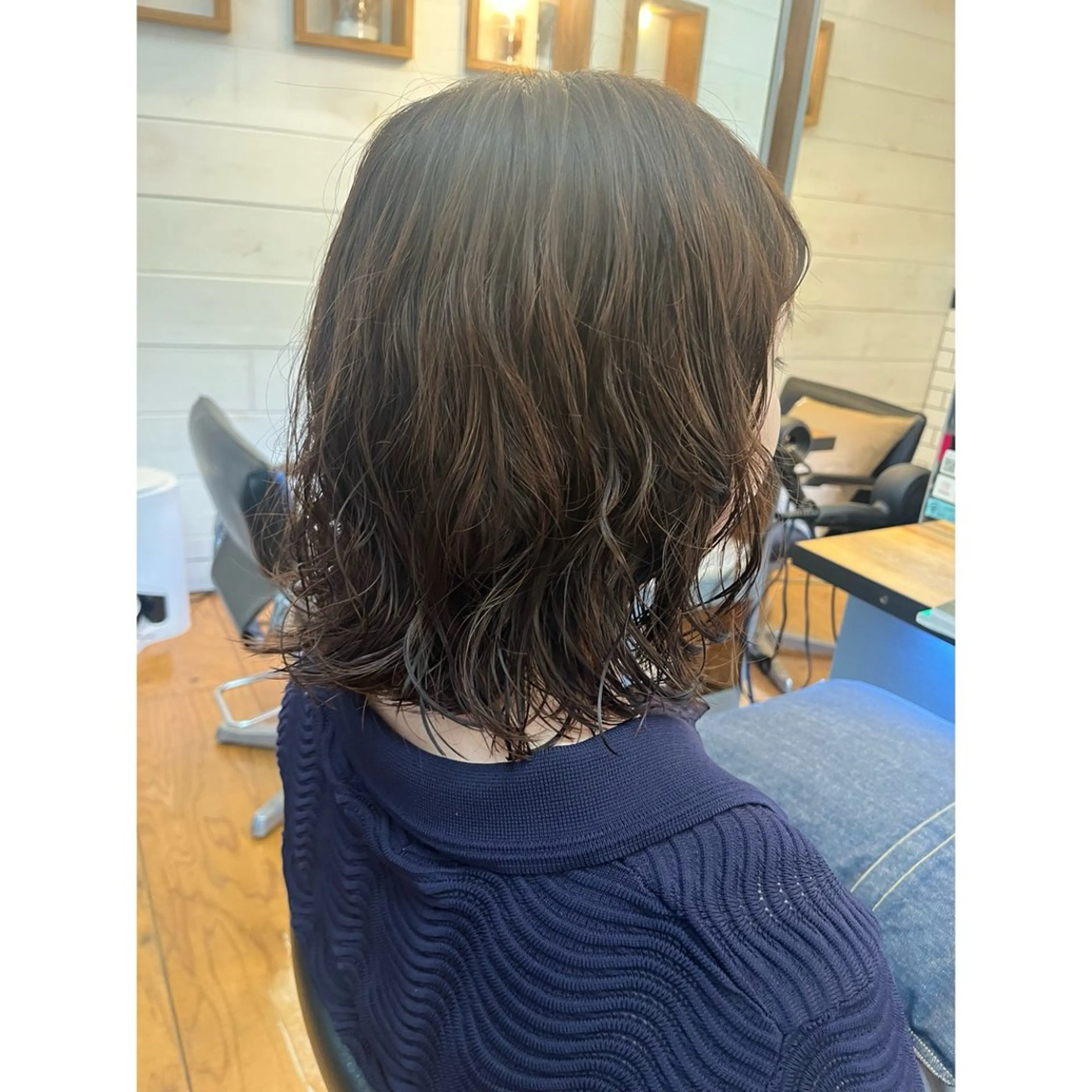 ミディアム カラー パーマ カット ヘアカラー トリートメント Lagom なかだのヘアスタイル