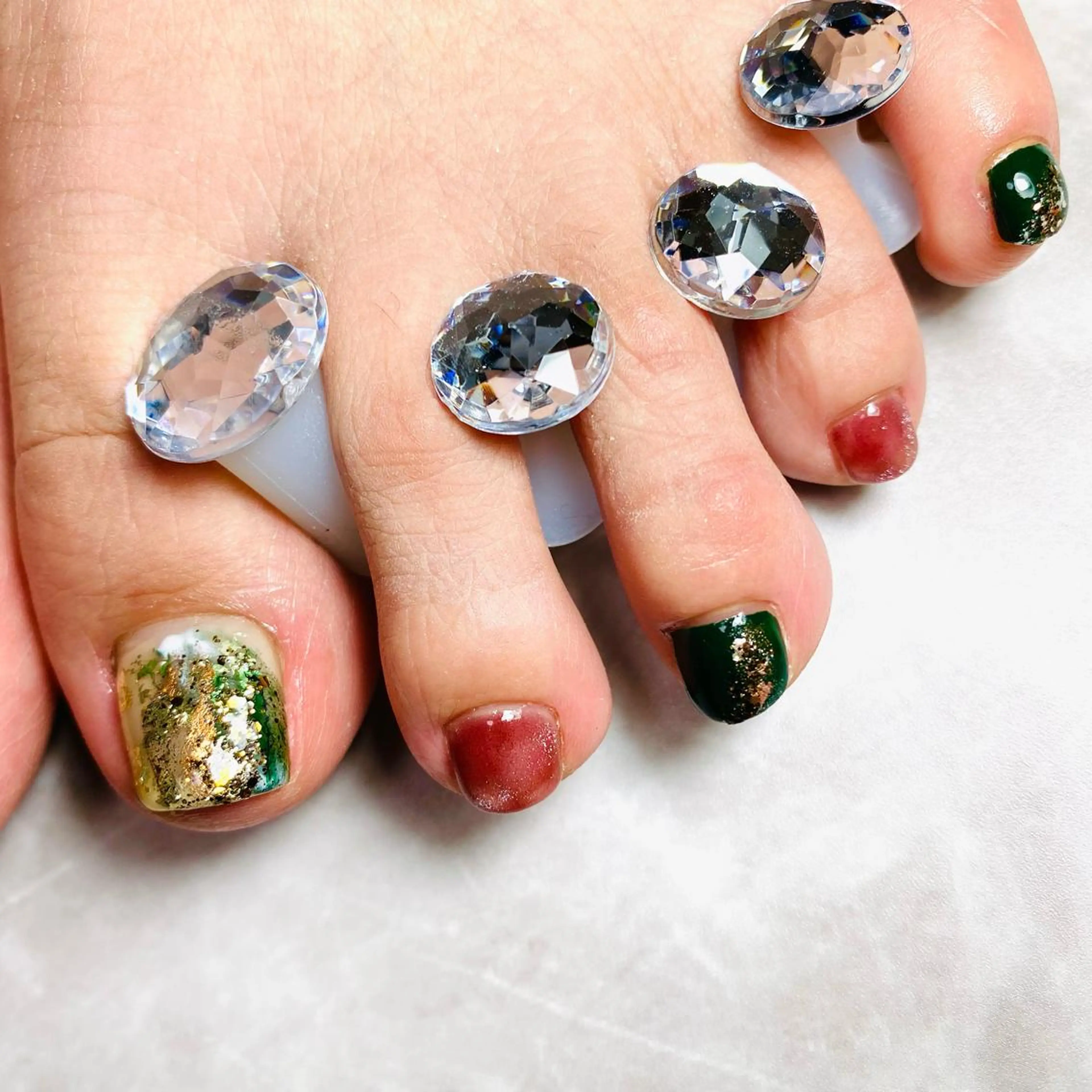ネイル フットネイル ジェルネイル キラキラネイル マグネットネイル フットネイル nailsalon RMIKのネイルデザイン
