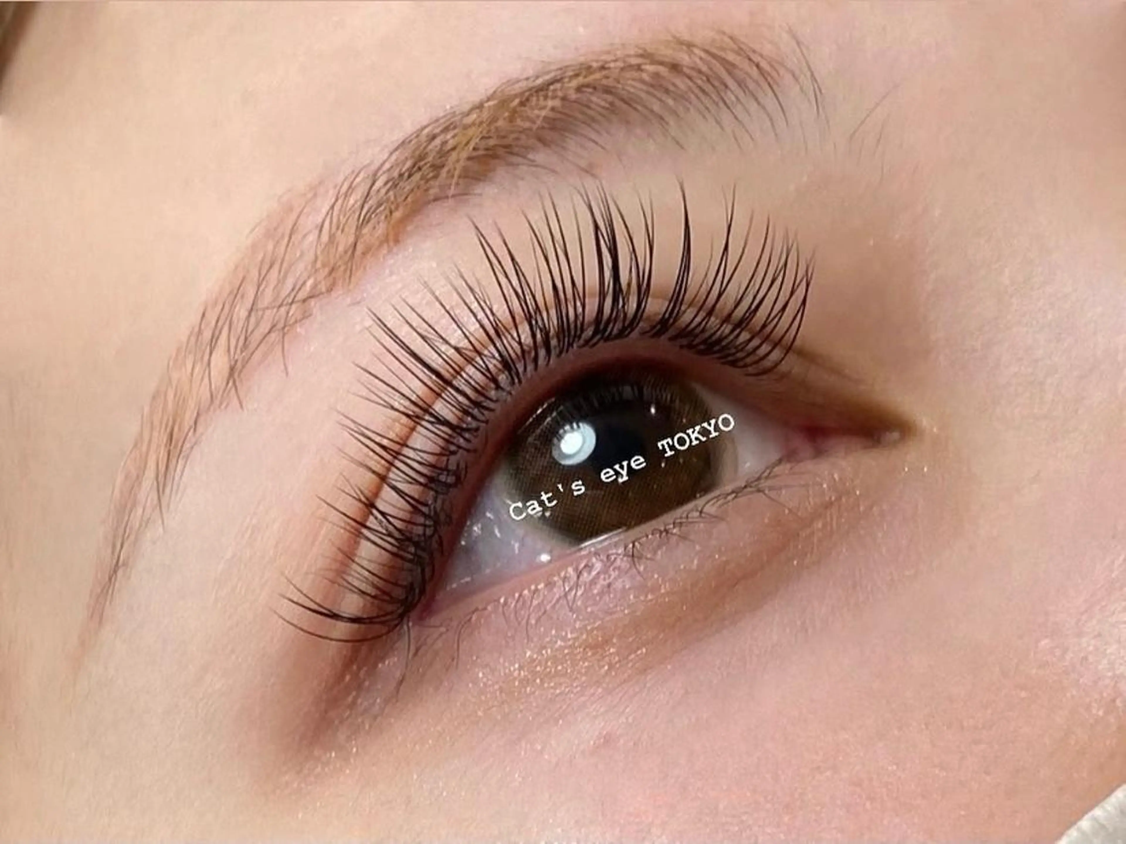 ネイル マツエク・マツパ フラットラッシュ Cat's eye TOKYO 新宿店のネイルデザイン