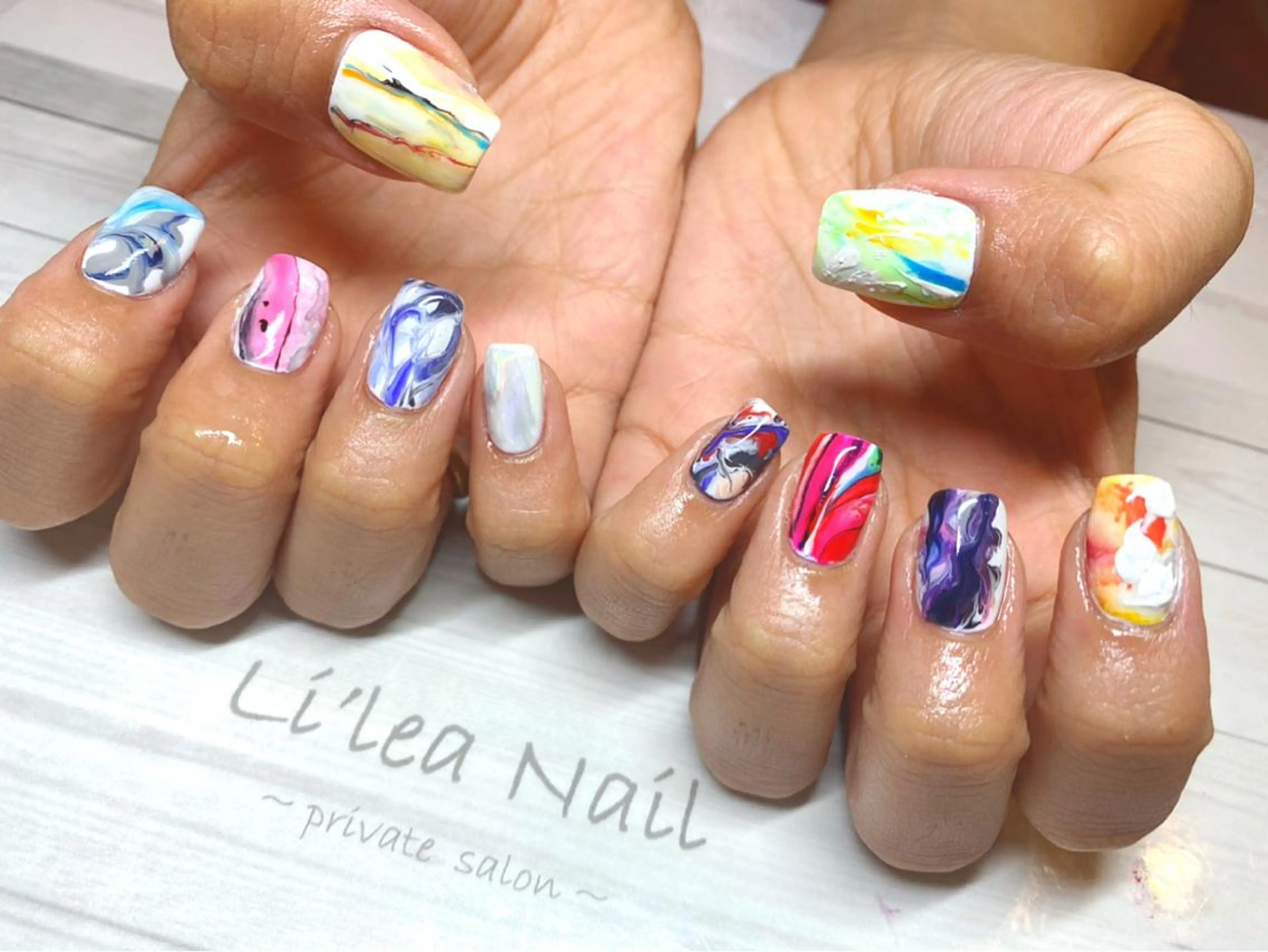 ネイル Li'leaNail AINAのネイルデザイン