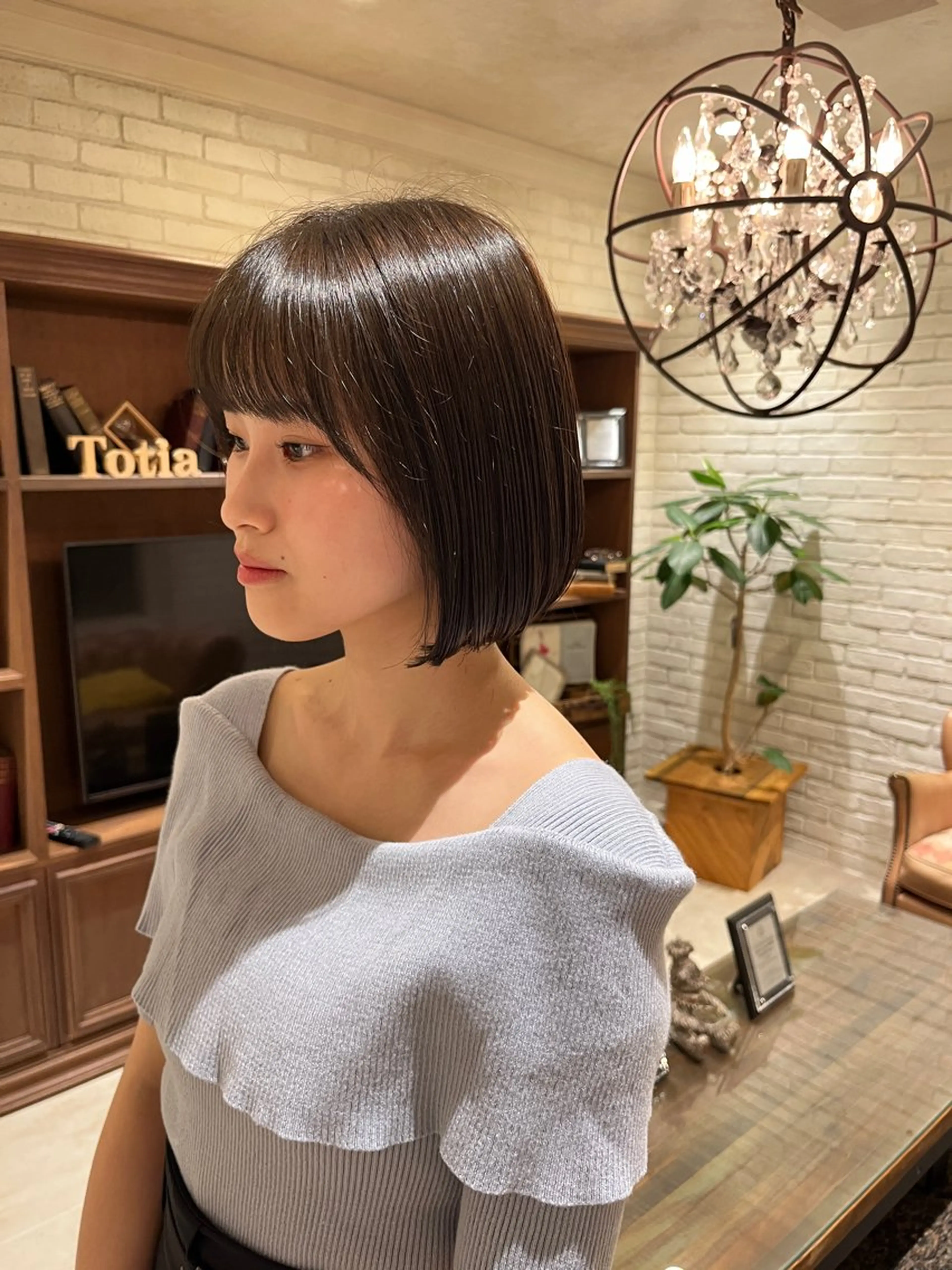 ミディアム カラー ボブ 橘 ゆきののヘアスタイル