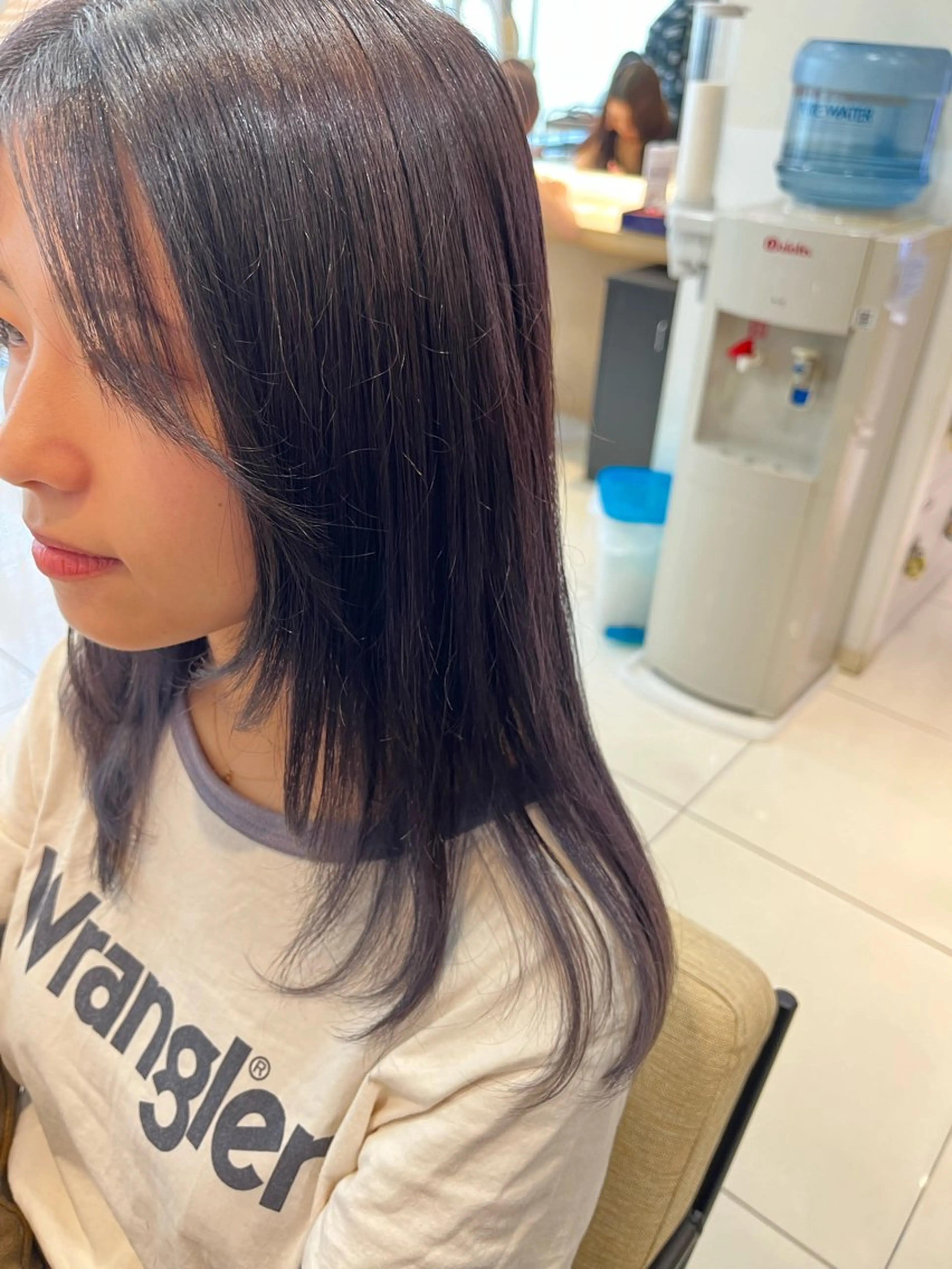 セミロング カラー ブルーカラー ブルーラベンダー ラベンダーカラー 顔まわりレイヤー 顔周りカット なつな/ 透明感カラーのヘアスタイル