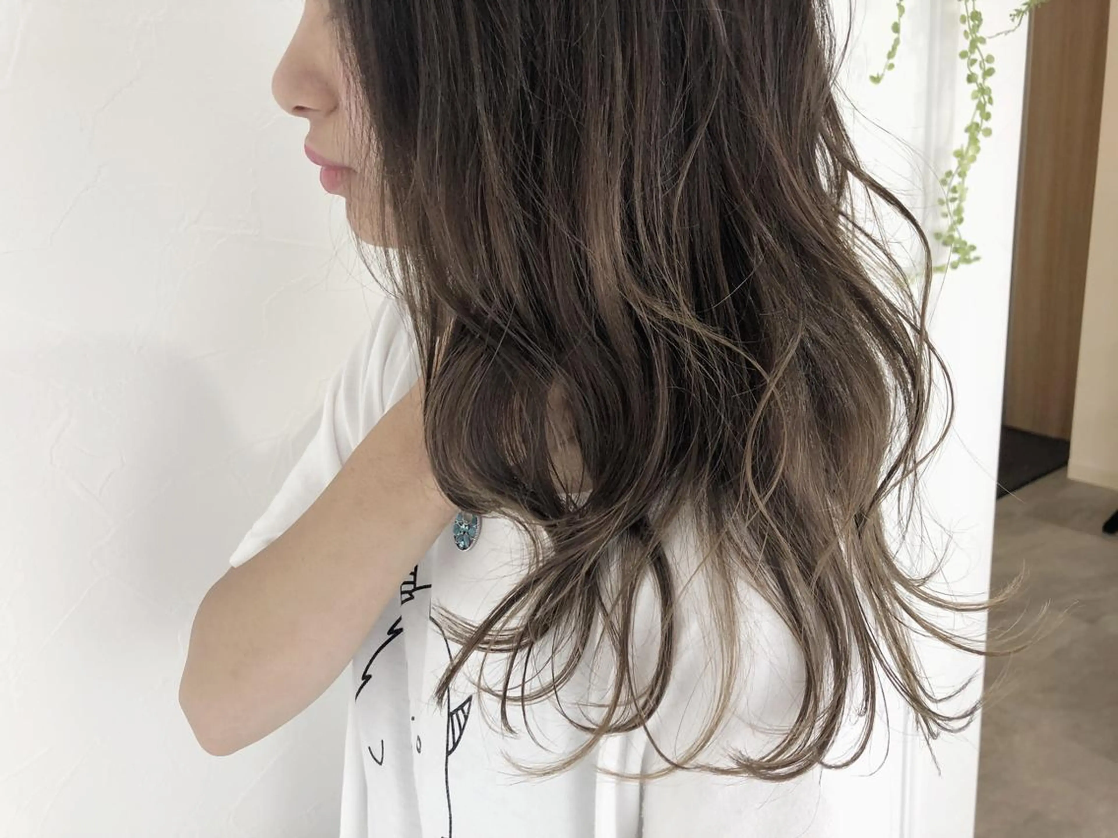 カラー ベージュカラー ハイライトカラー 夜23時まで予約🉑 reverieあきらのヘアスタイル