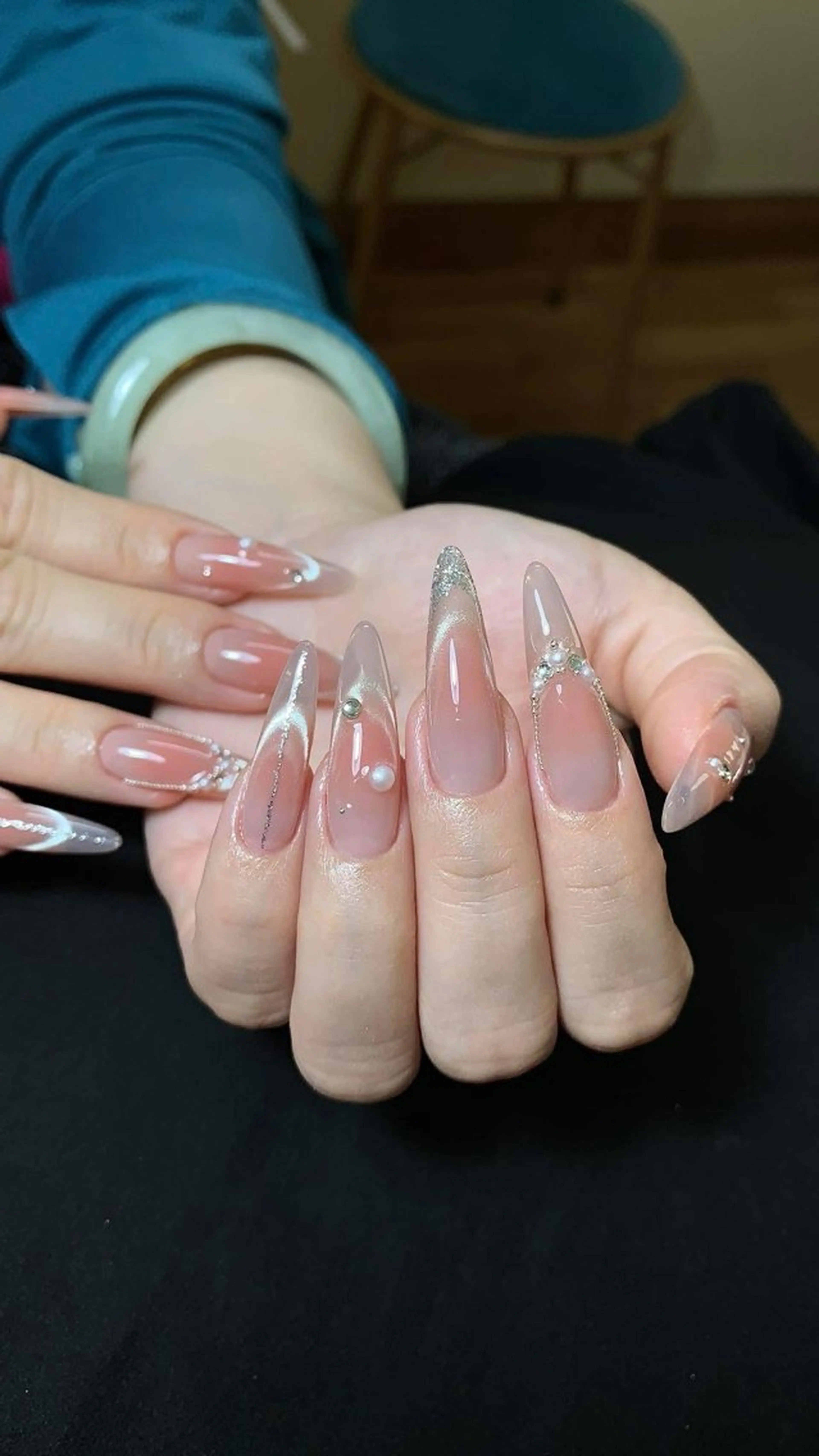 ロング ハンドネイル TDnailsalon所属・T&D NailSalonのネイルデザイン