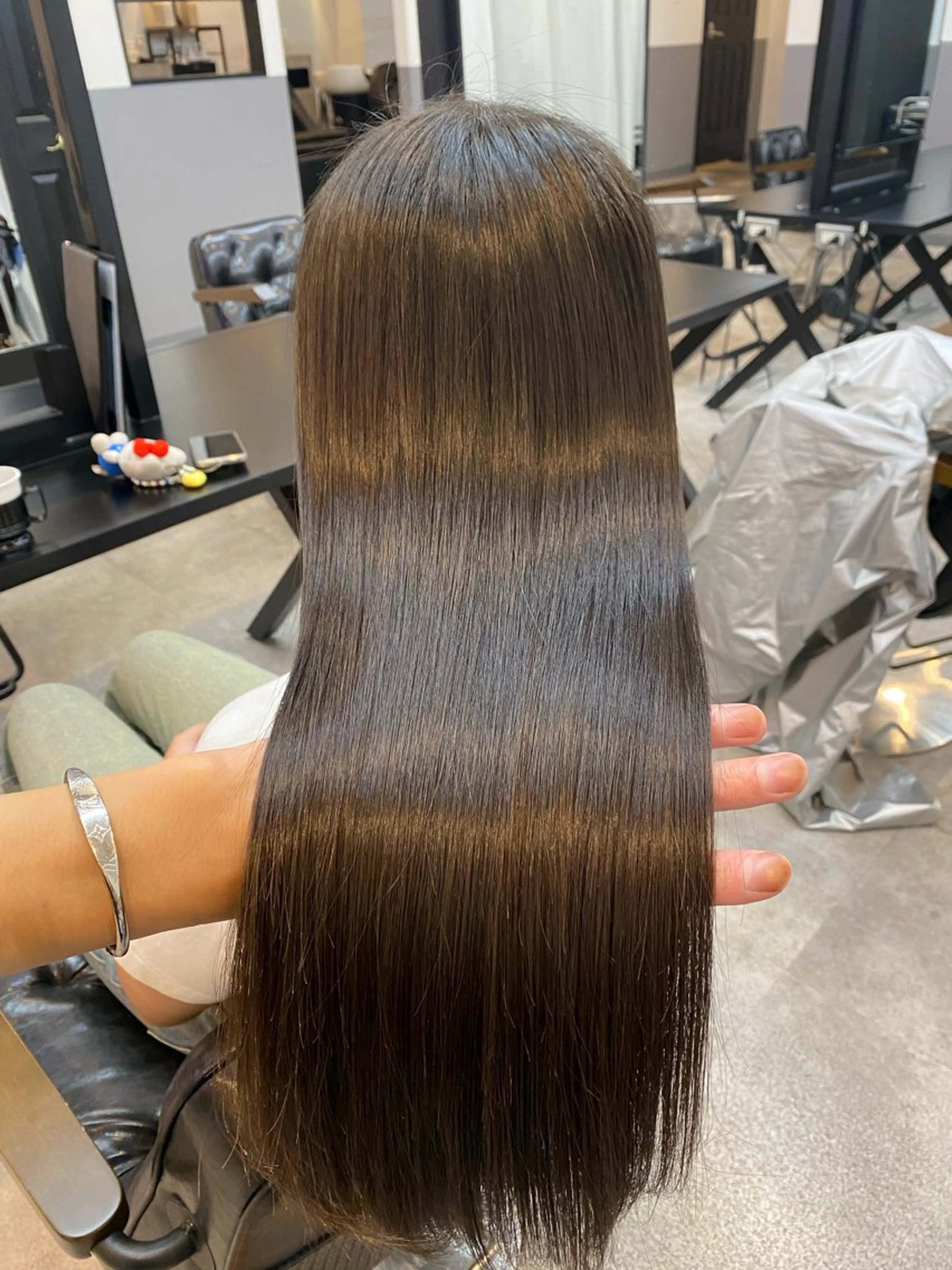 ロング 縮毛矯正 トリートメント ROI 【ロイ】のヘアスタイル