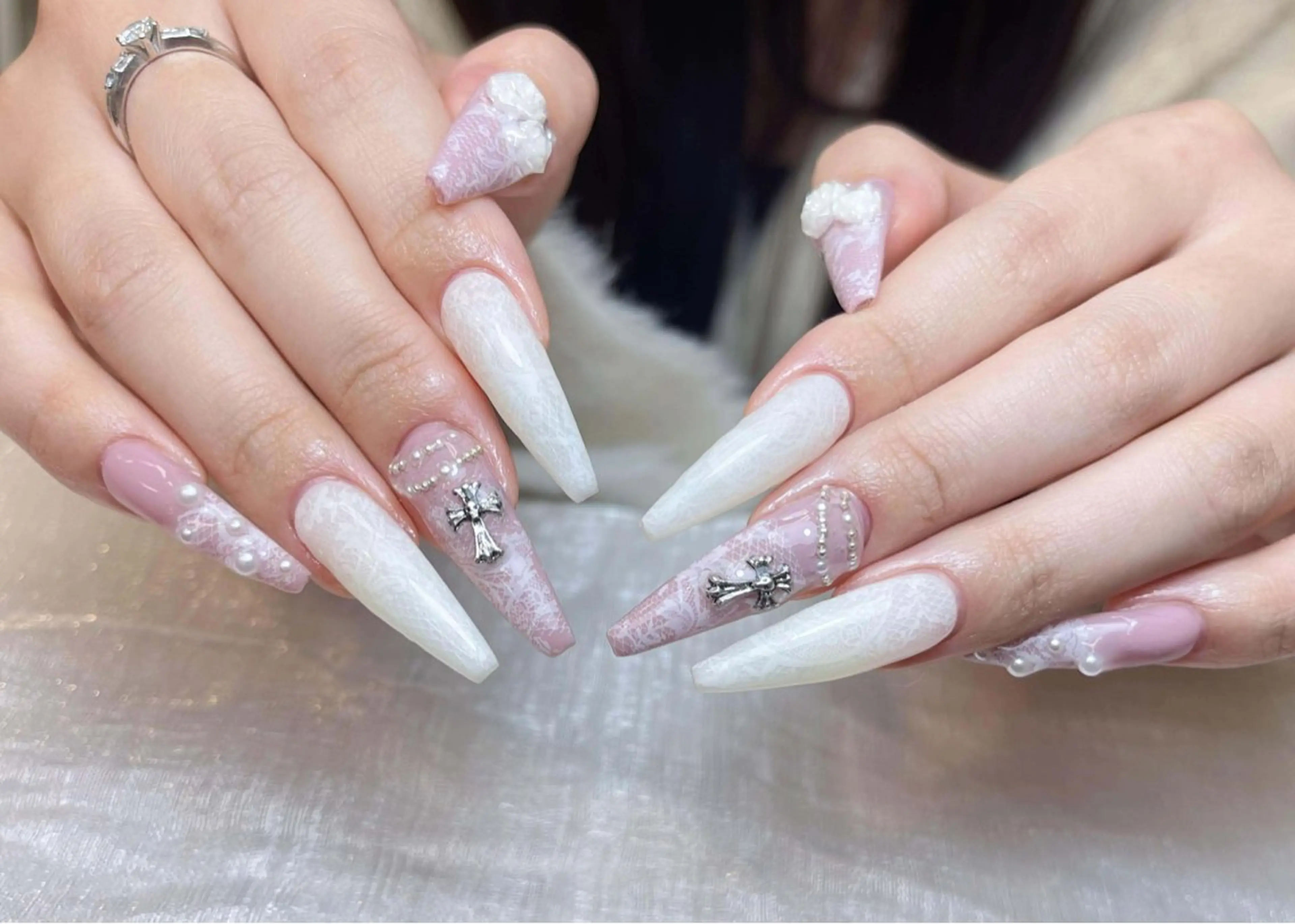 ネイル アートネイル ジェルネイル ニュアンスネイル シンプルネイル ネイルチップ ハンドネイル Nie Nail Shinokuboのネイルデザイン