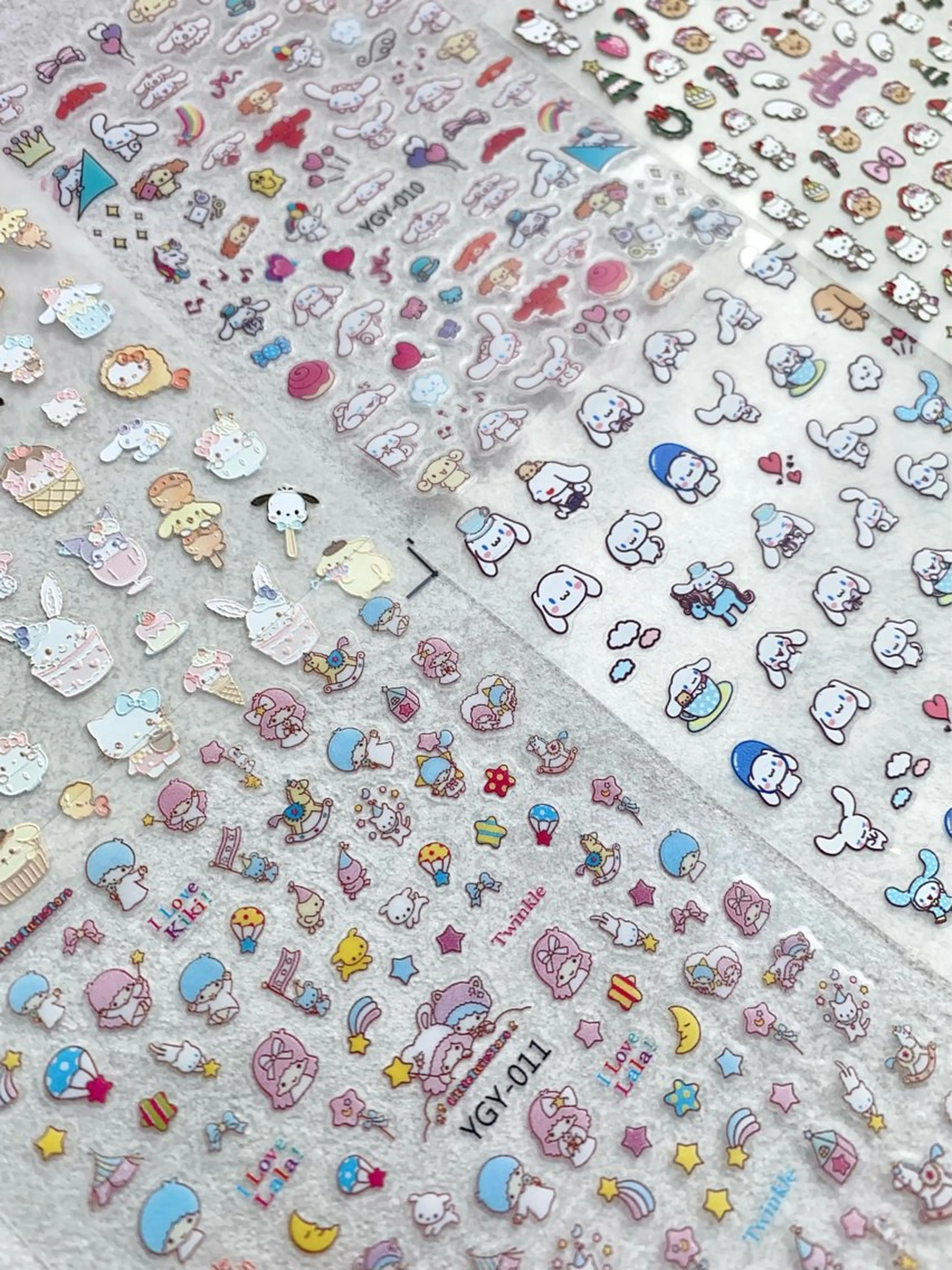 ネイル ハンドネイル フットネイル Nailsalon mui.所属・中家 亜紗子のネイルデザイン