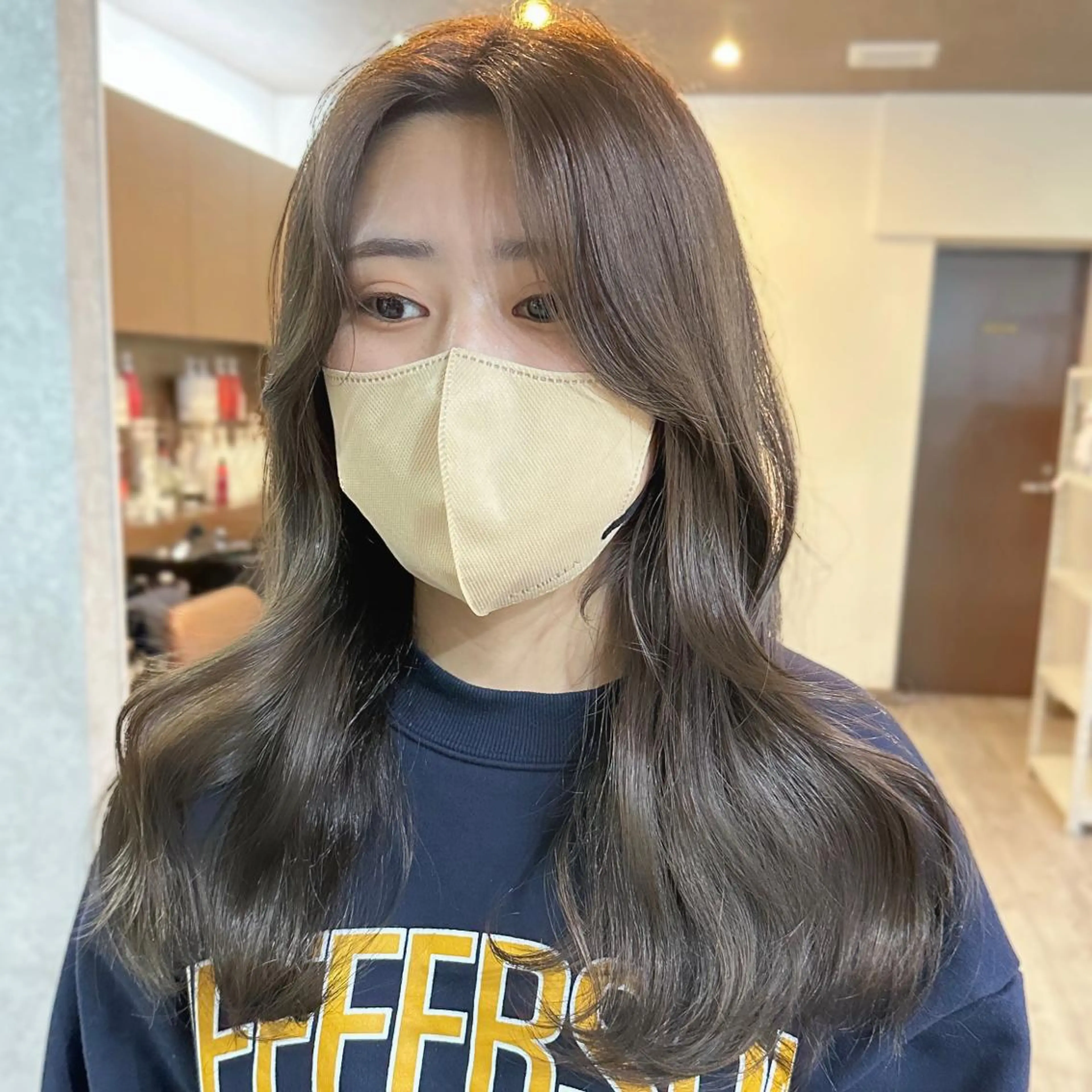 セミロング カラー ベージュカラー ブリーチ ブリーチなしカラー オリーブベージュ カット ヘアカラー トリートメント レイヤー/高橋 みく /池下/千種のヘアスタイル