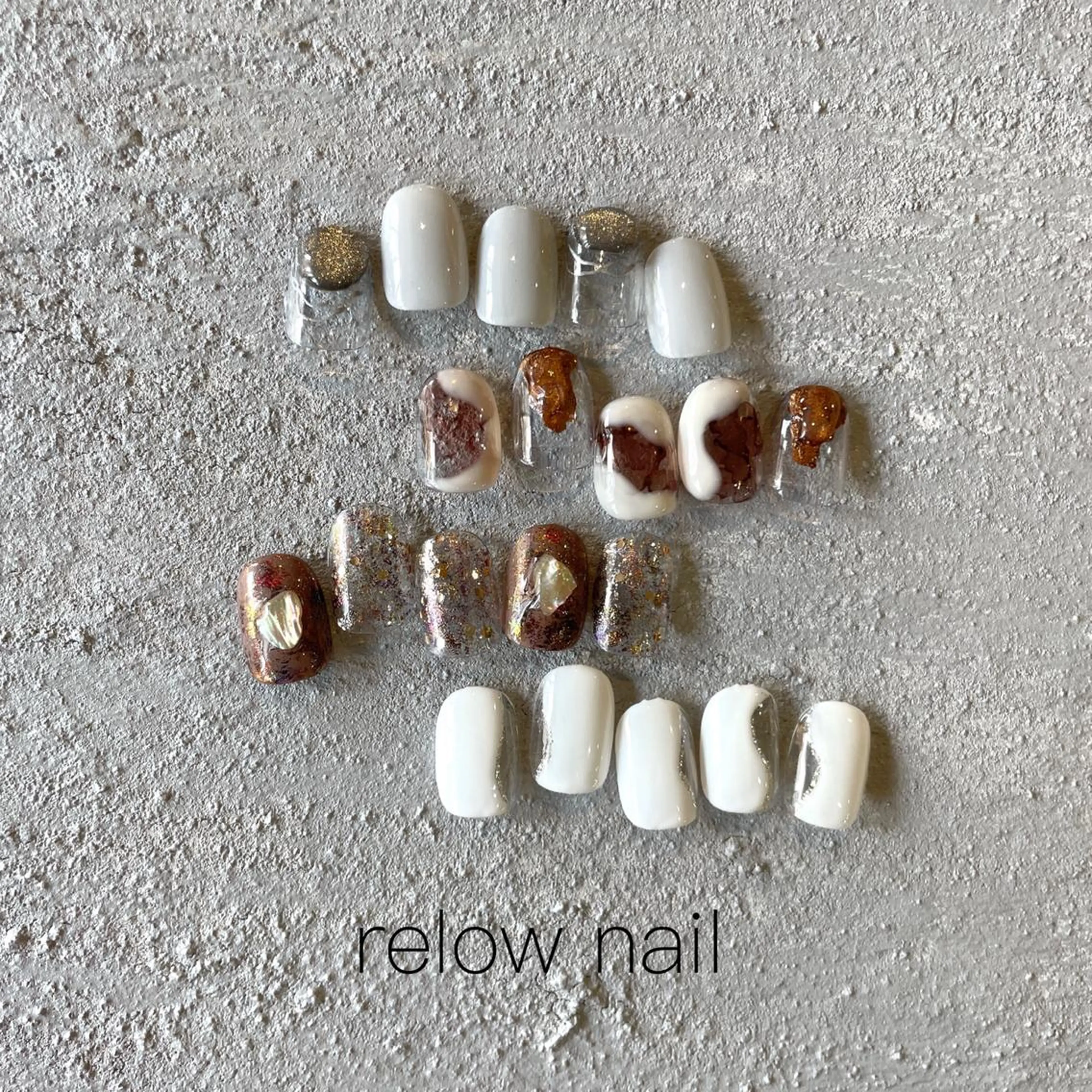 ネイル ハンドネイル anyora nail salon所属・大人ワンホン キラキラ／Ayanoのネイルデザイン