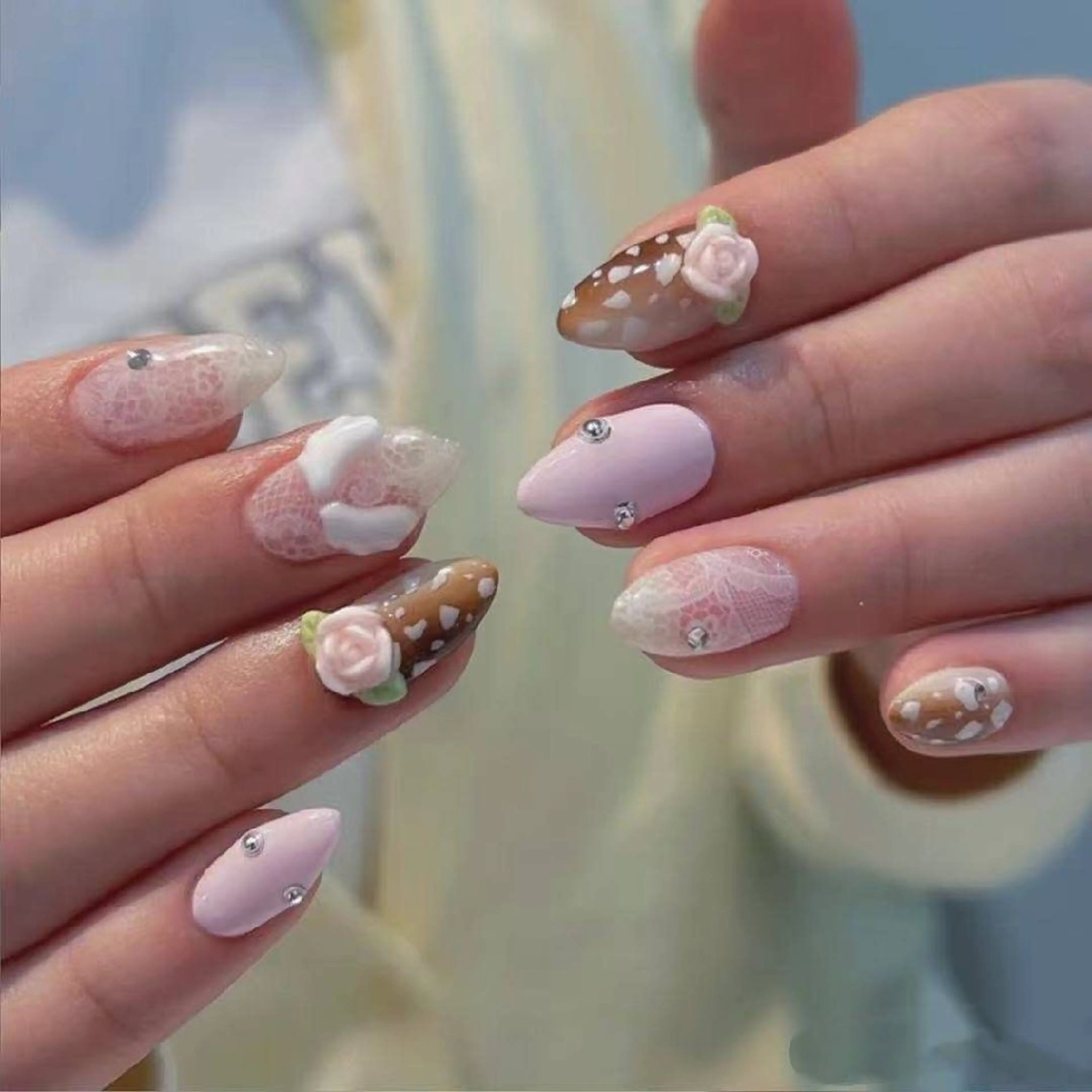 ネイル オーロラネイル フラワーネイル フットネイル フレンチネイル ジェルネイル ハンドネイル Oomiya 服部のネイルデザイン