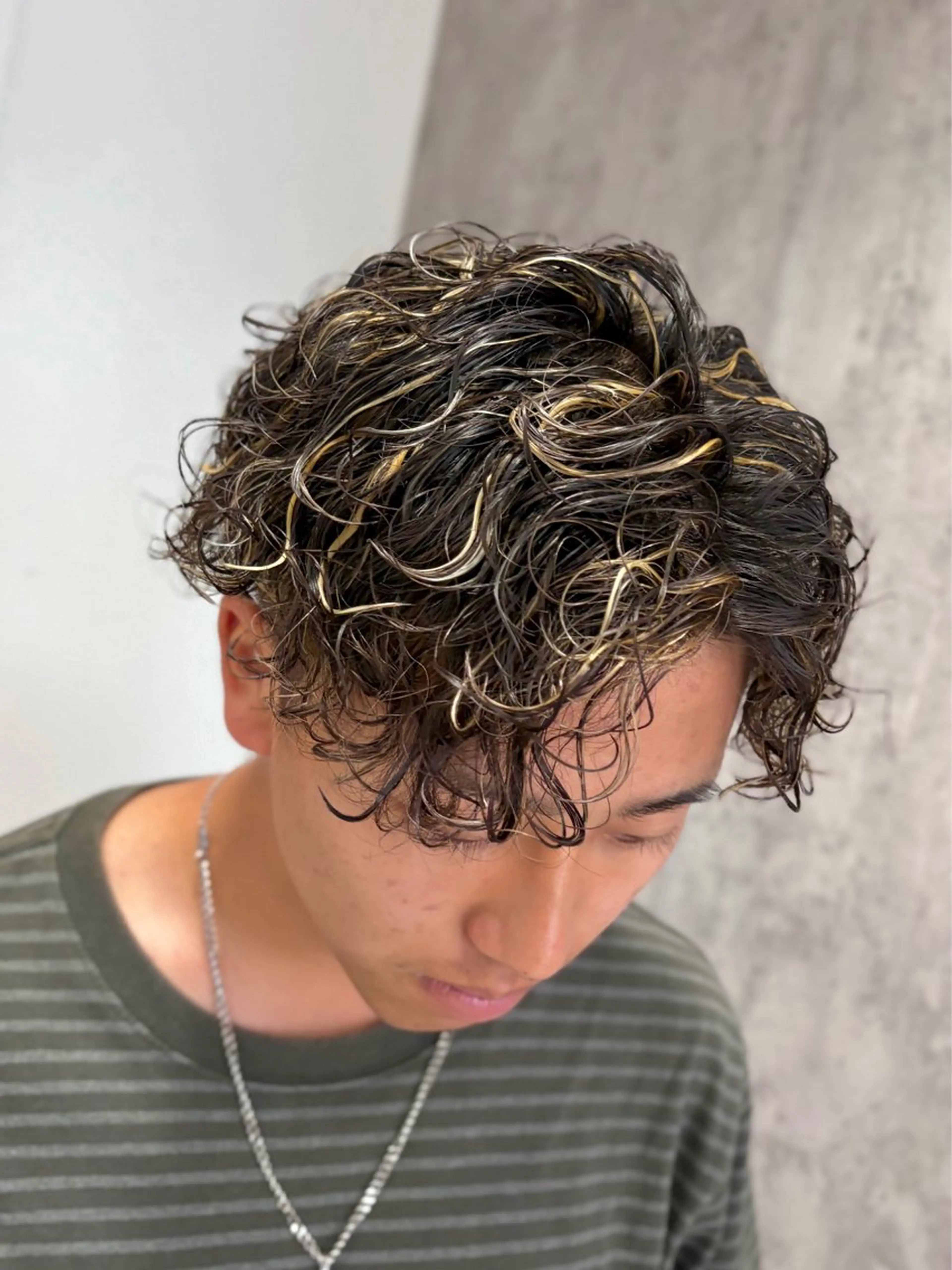 ショート カラー パーマ キッズ カット ヘアカラー パーマ 【メンズ特化No.1 】🔥Yoshiyaのヘアスタイル