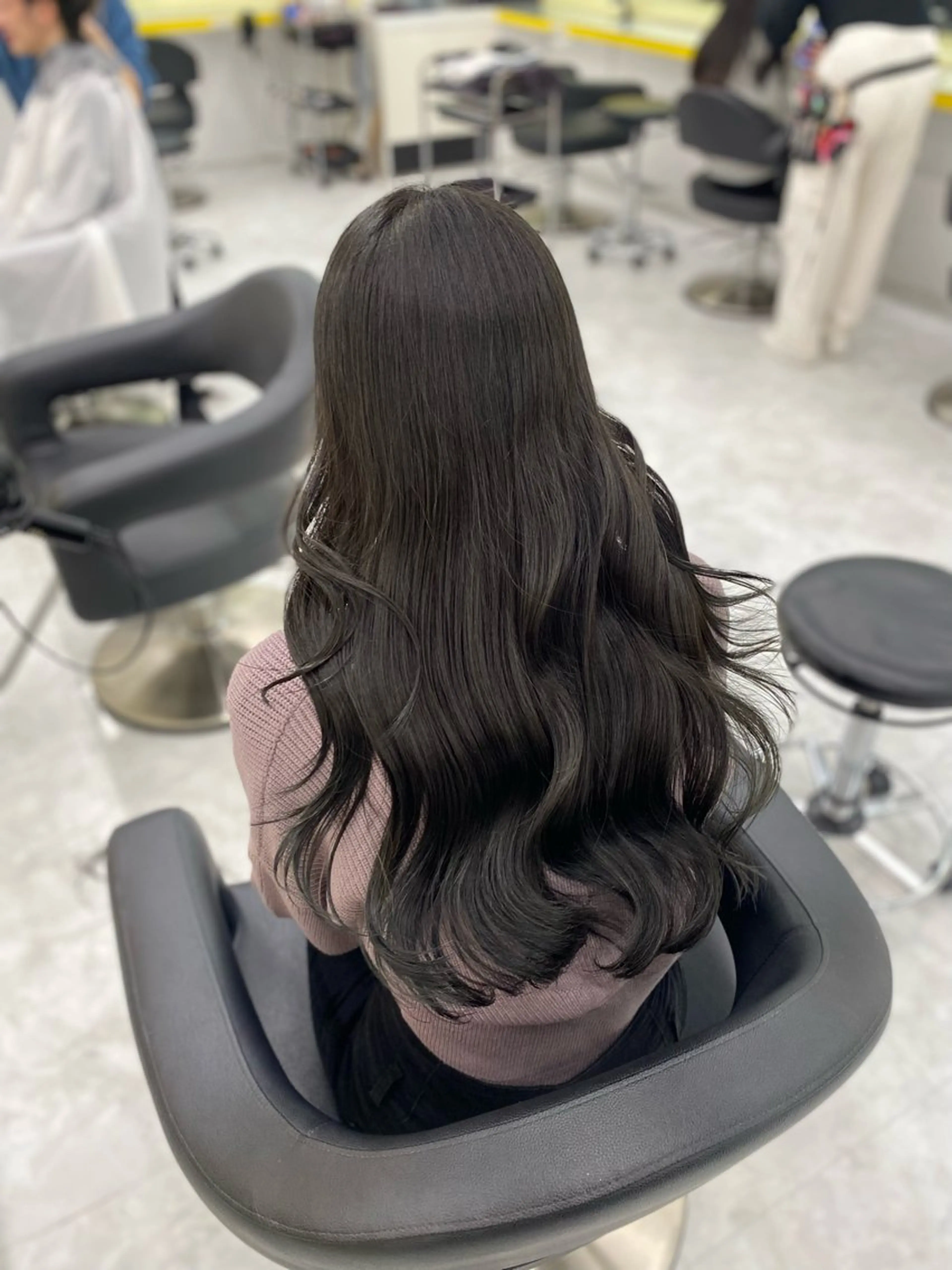 セミロング カラー パーマ ヘアアレンジ メンズ キッズ メンズブリーチ ブリーチ 透明感カラー グレージュ ブリーチなしカラー ヘアカラー 💖横浜ブリーチなし 💖MIHOのヘアスタイル