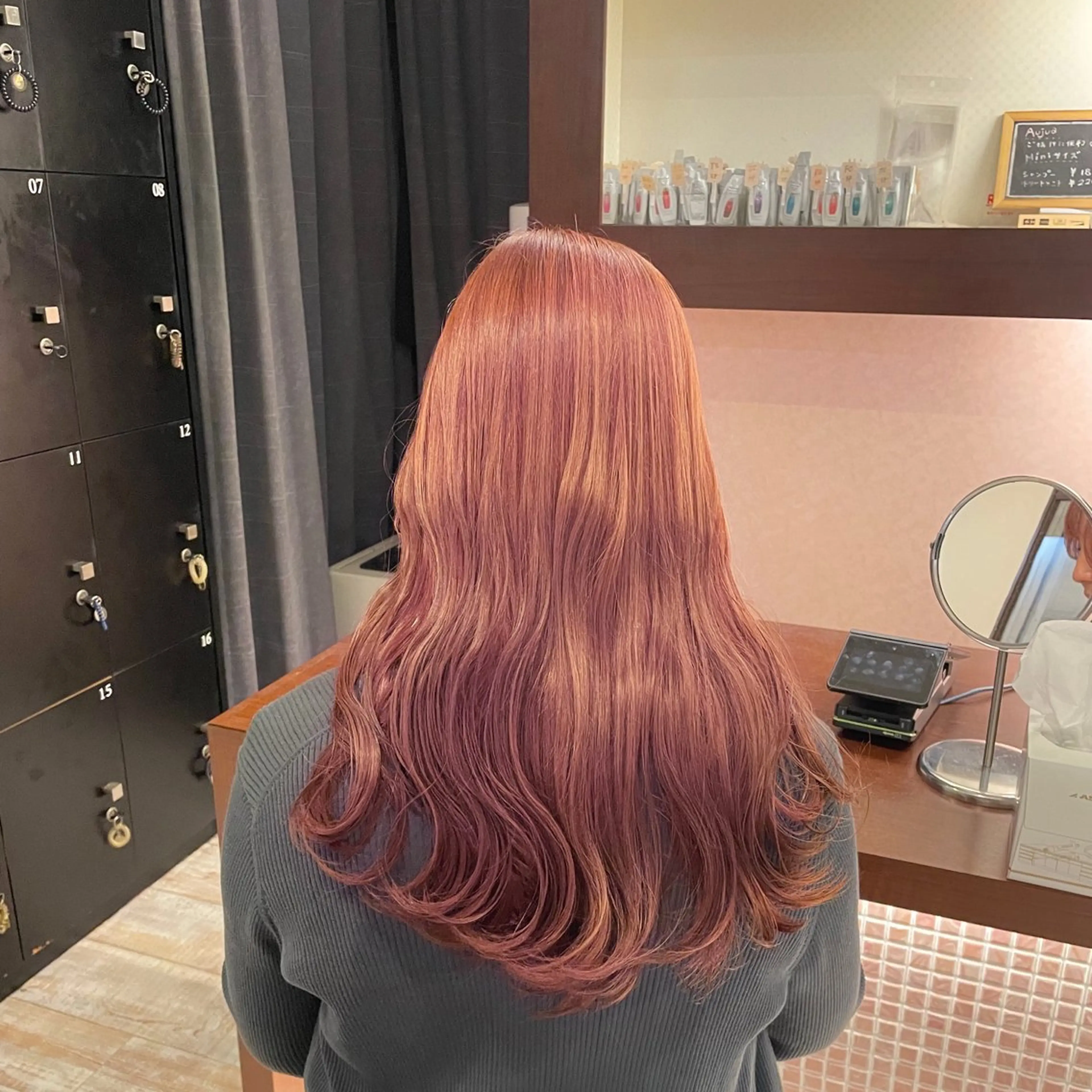 ロング ヘアカラー KANA🌷 髪質改善のヘアスタイル