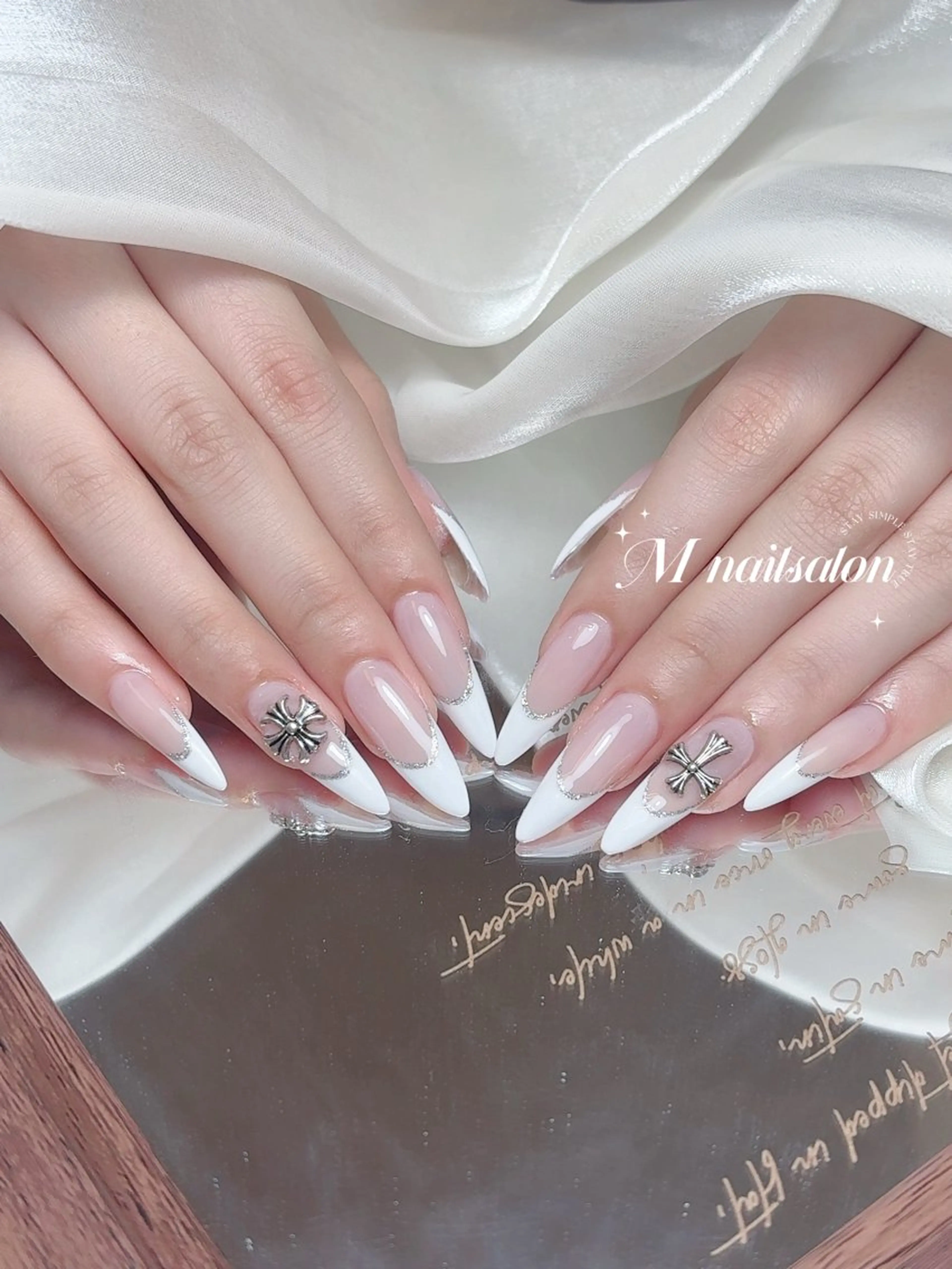 ネイル ハンドネイル M🌷nail 長さだし専門店のネイルデザイン