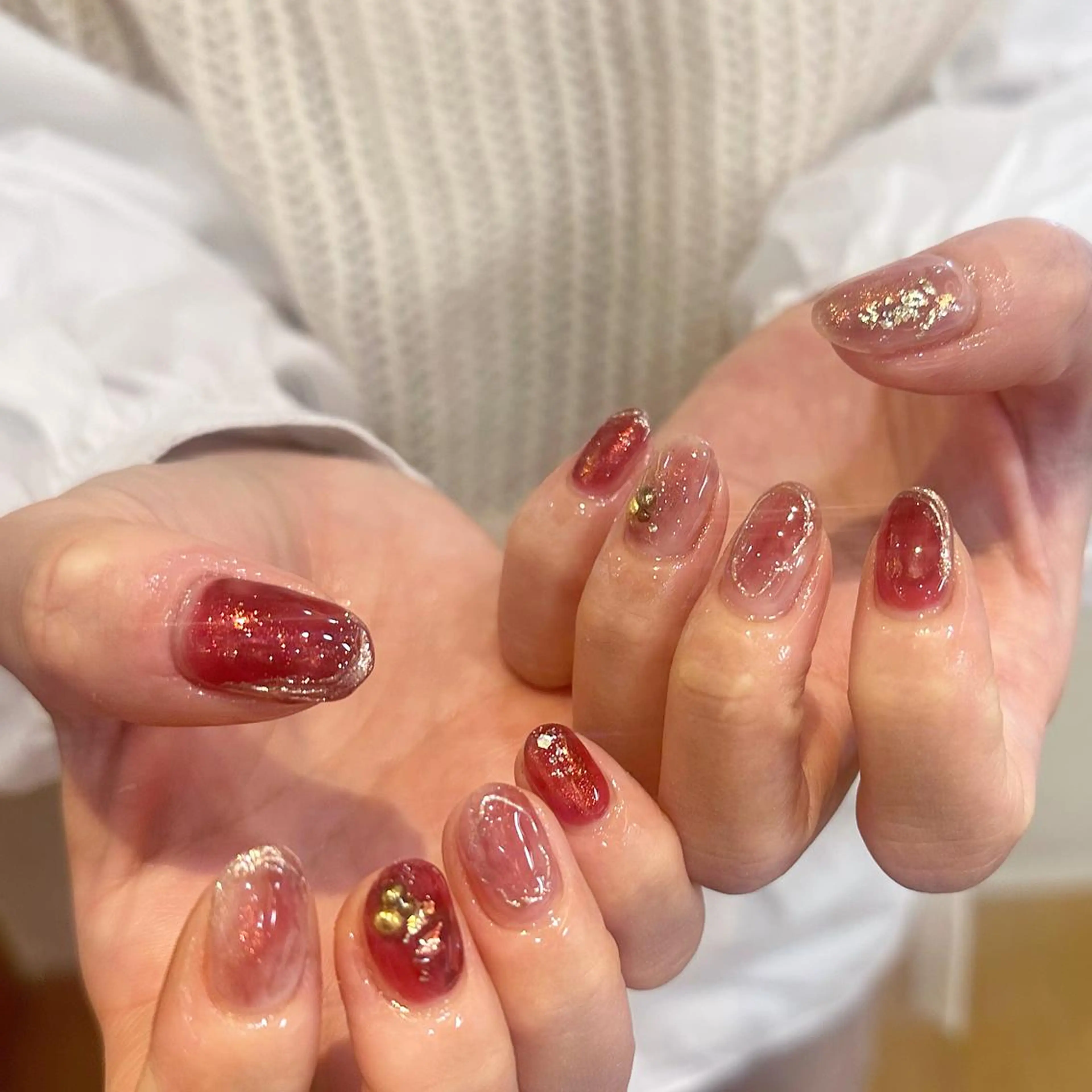 ネイル ボルドー . .のネイルデザイン