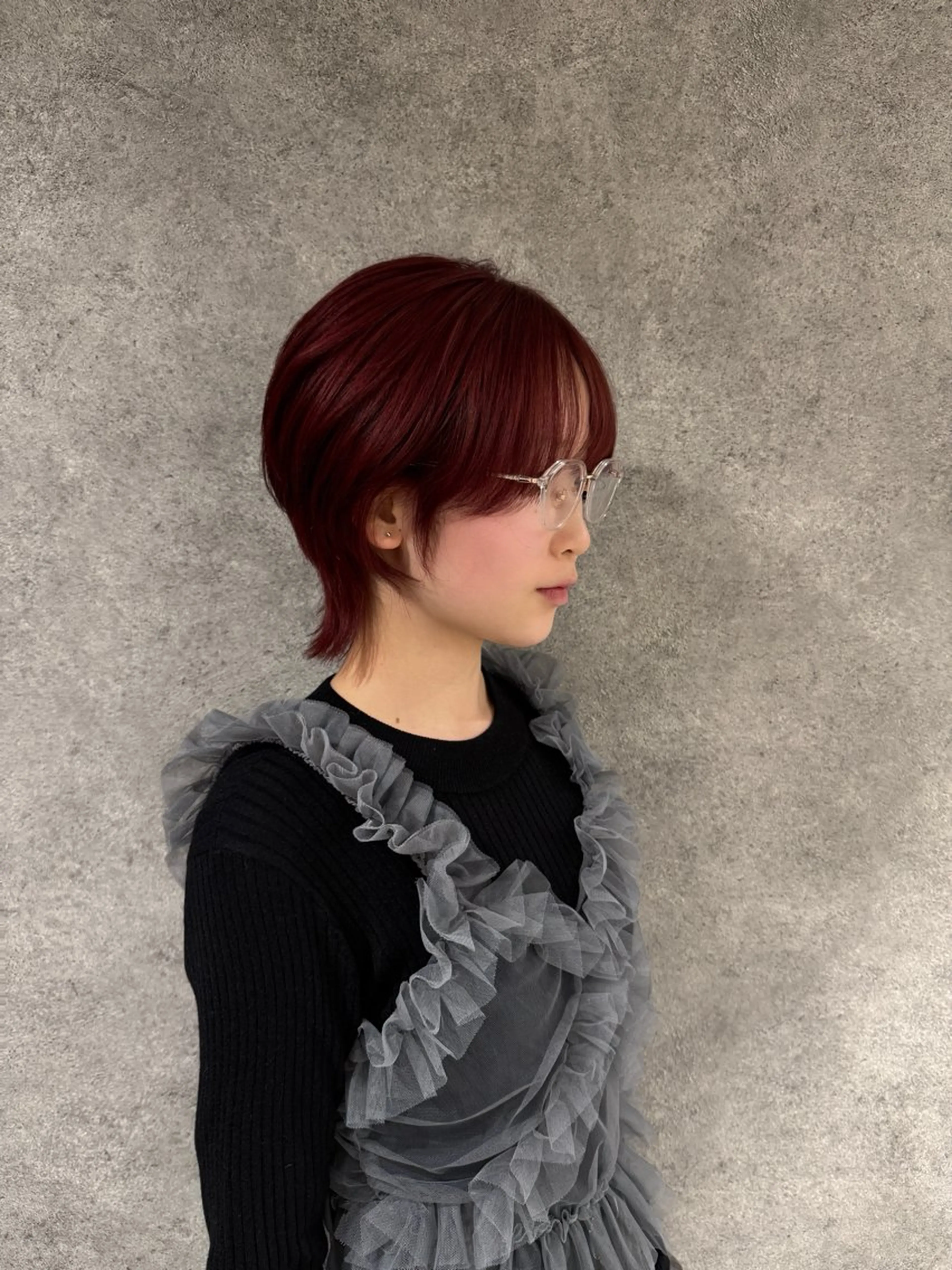 ショート カラー 透明感カラー ダブルカラー レッドカラー 顔周りカット ヘアカラー トリートメント 紅都🫧透明感 水光カラー🫧のヘアスタイル