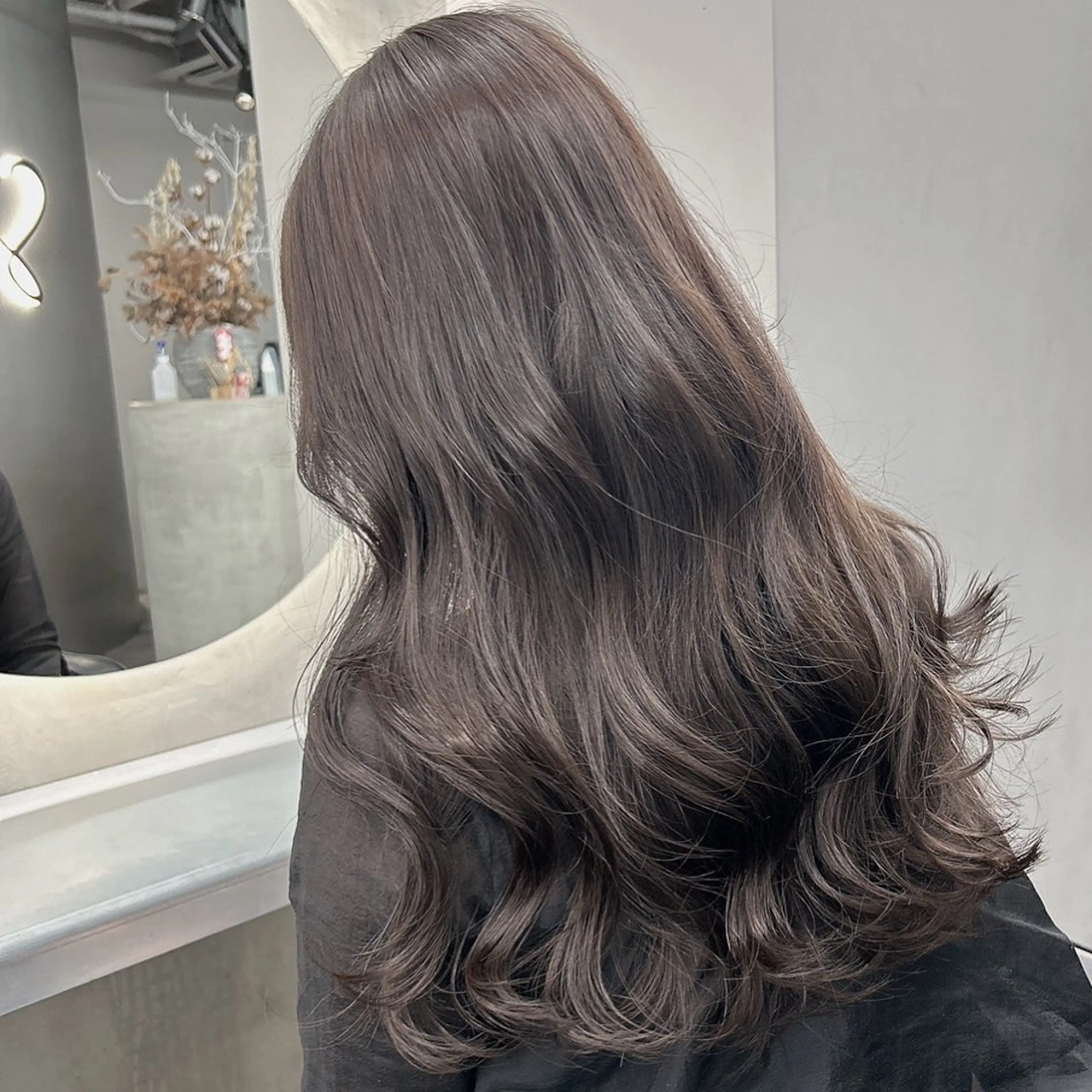 ロング カラー 透明感カラー グレージュ/あいのヘアスタイル