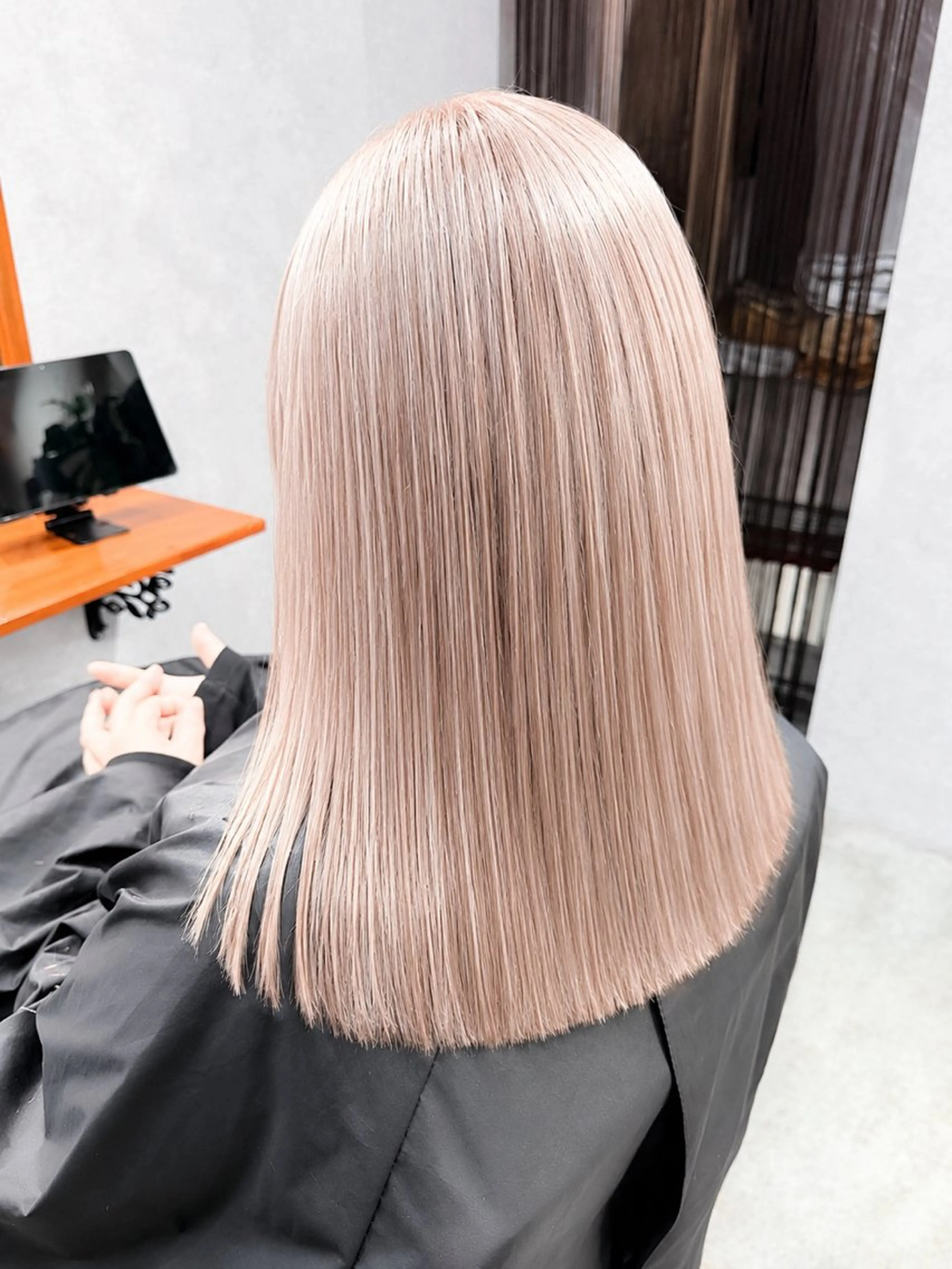 セミロング カラー ヘアカラー C'LD Hair トモヤのヘアスタイル