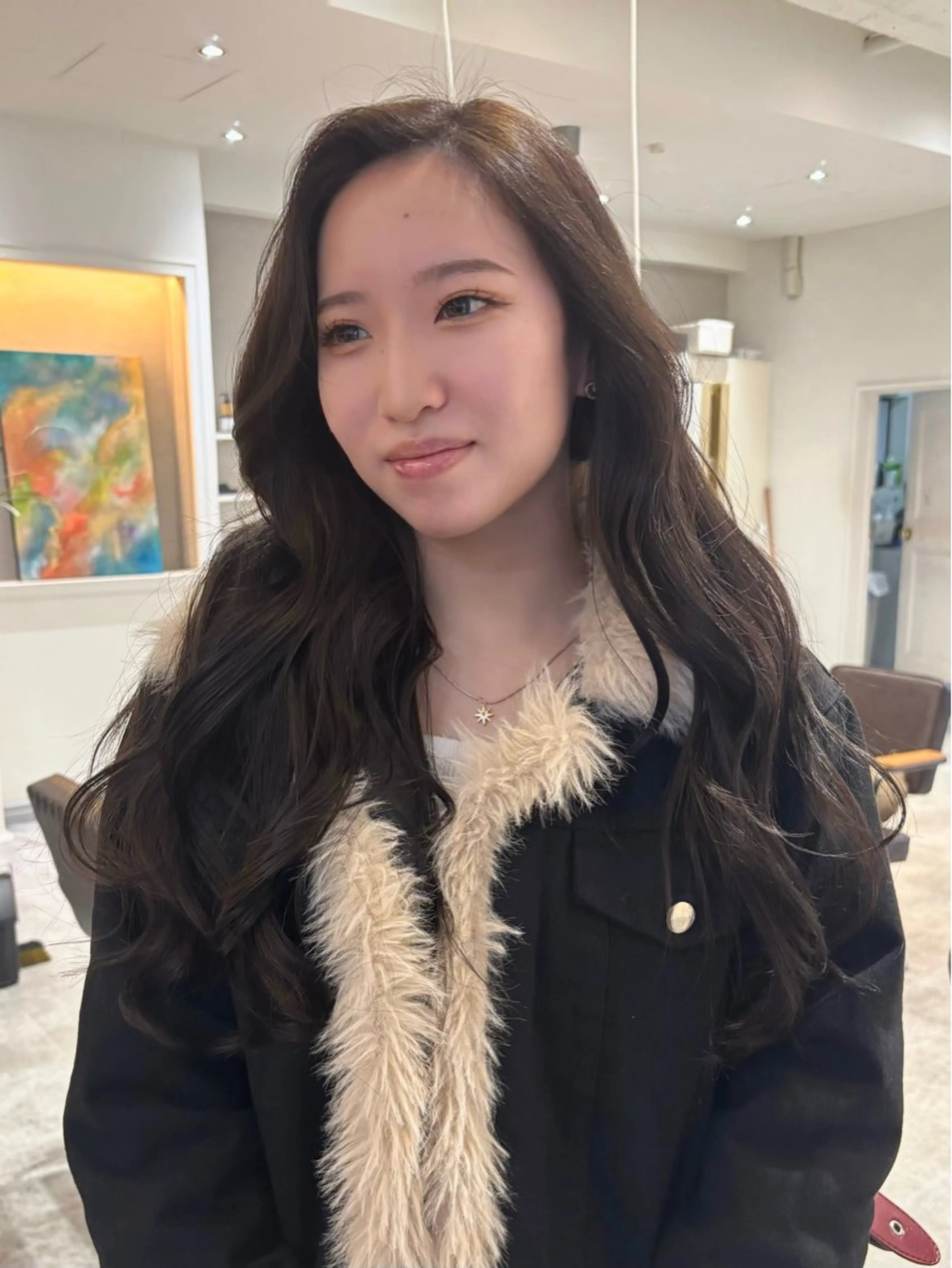 ロング カラー グレージュ siki所属・momo/ ハイトーン/ベージュのヘアスタイル