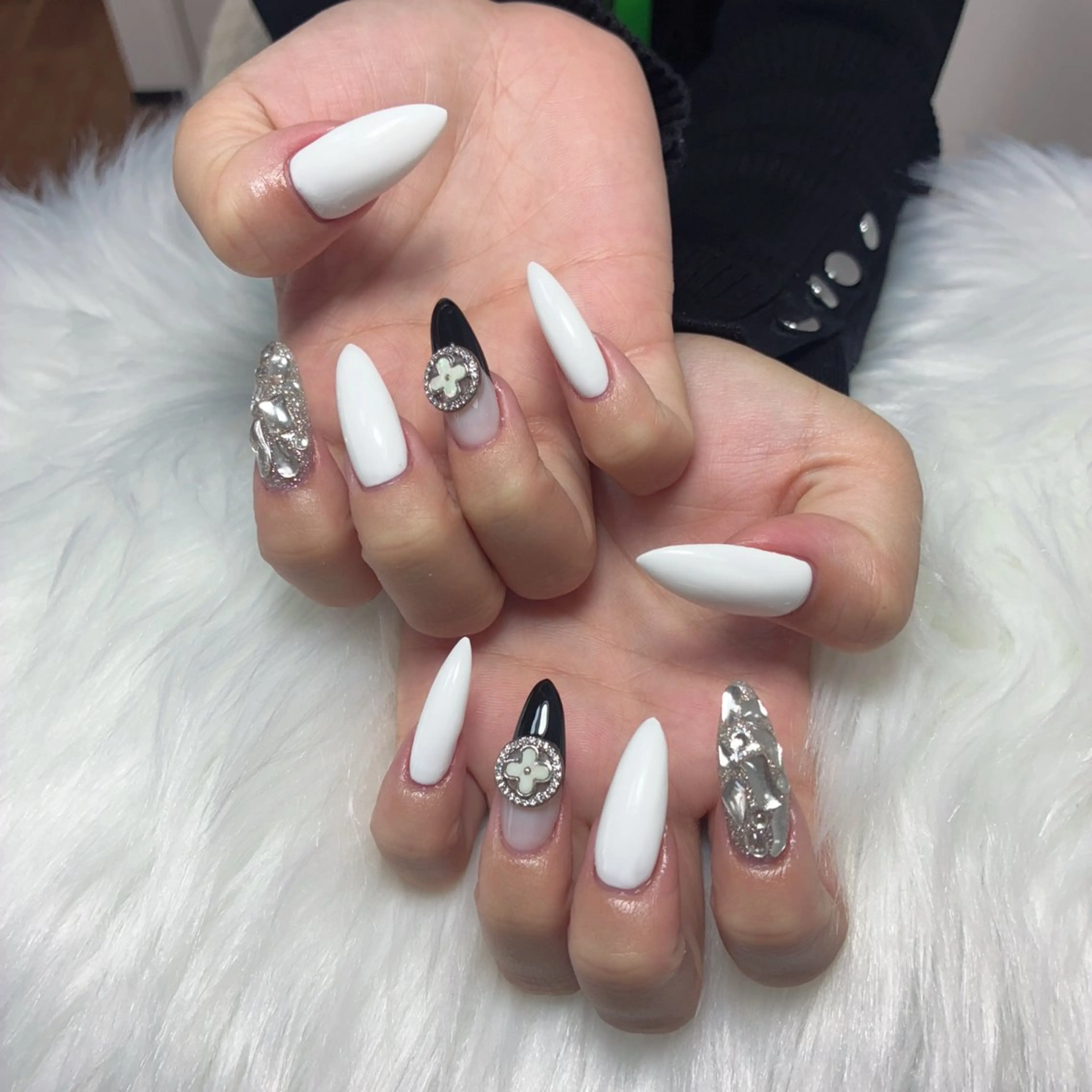 ネイル 持ち込み ハンドネイル ハンドケア YOIネイルサロン所属・YOINAIL ヨイネイルサロンのネイルデザイン