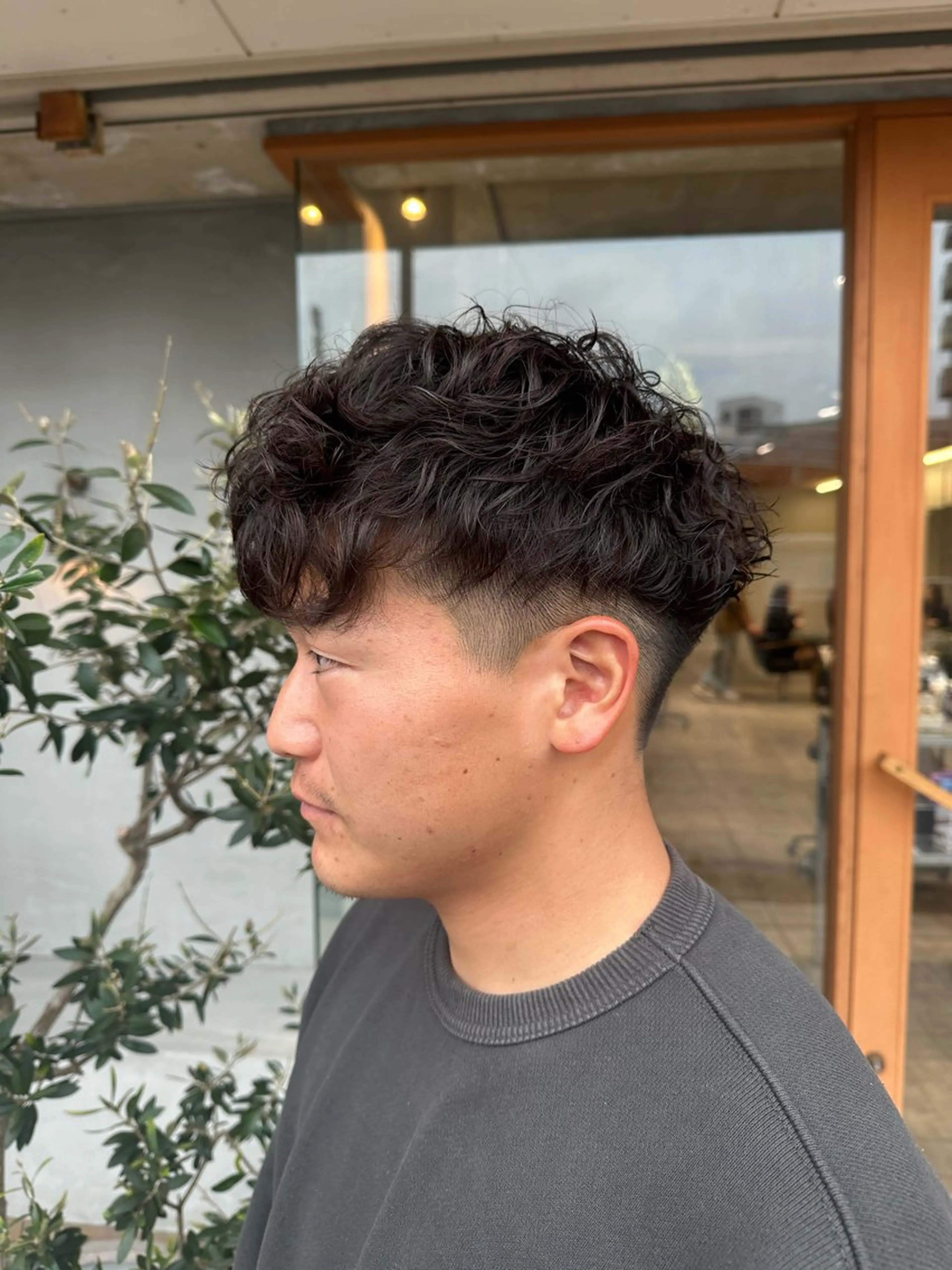 パーマ メンズ 加納 孝也のヘアスタイル
