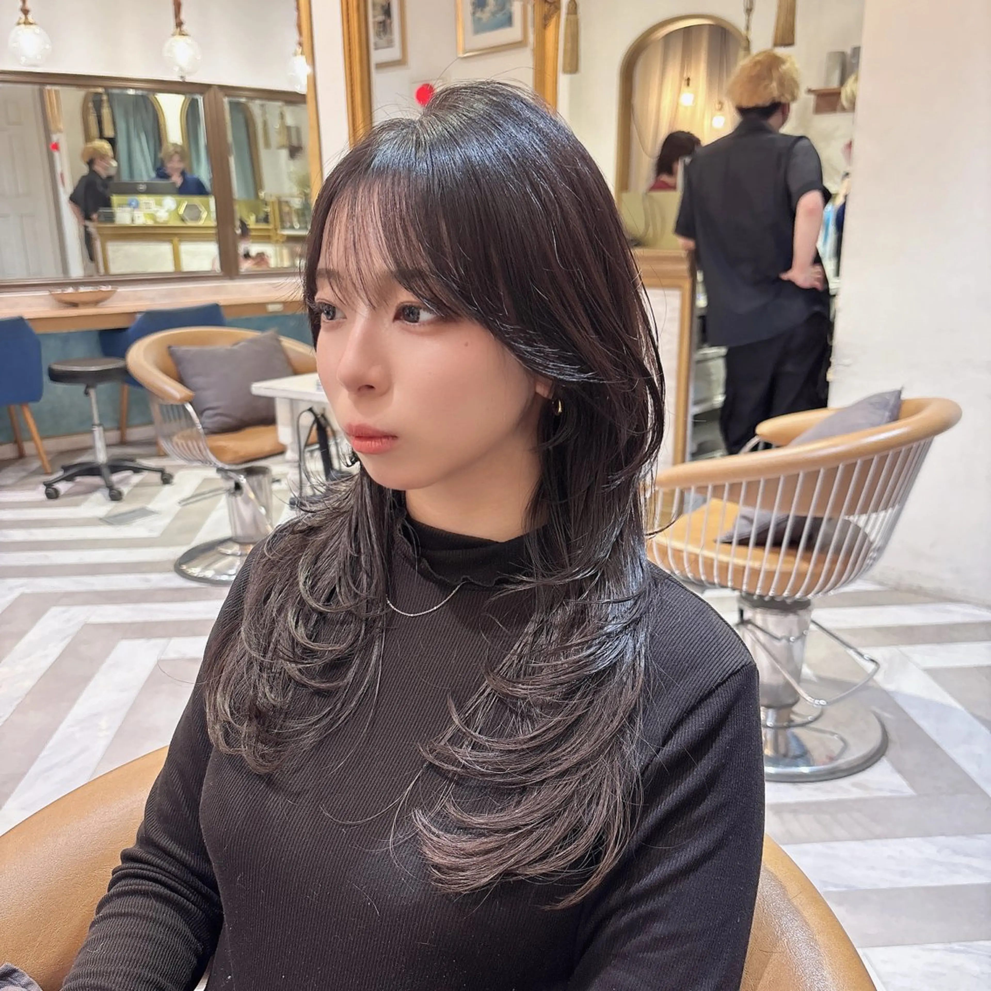 セミロング ハッシュカット レイヤーカット カット ヘアカラー トリートメント ♥韓国レイヤー/透明 感カラー/目黒慎太郎のヘアスタイル