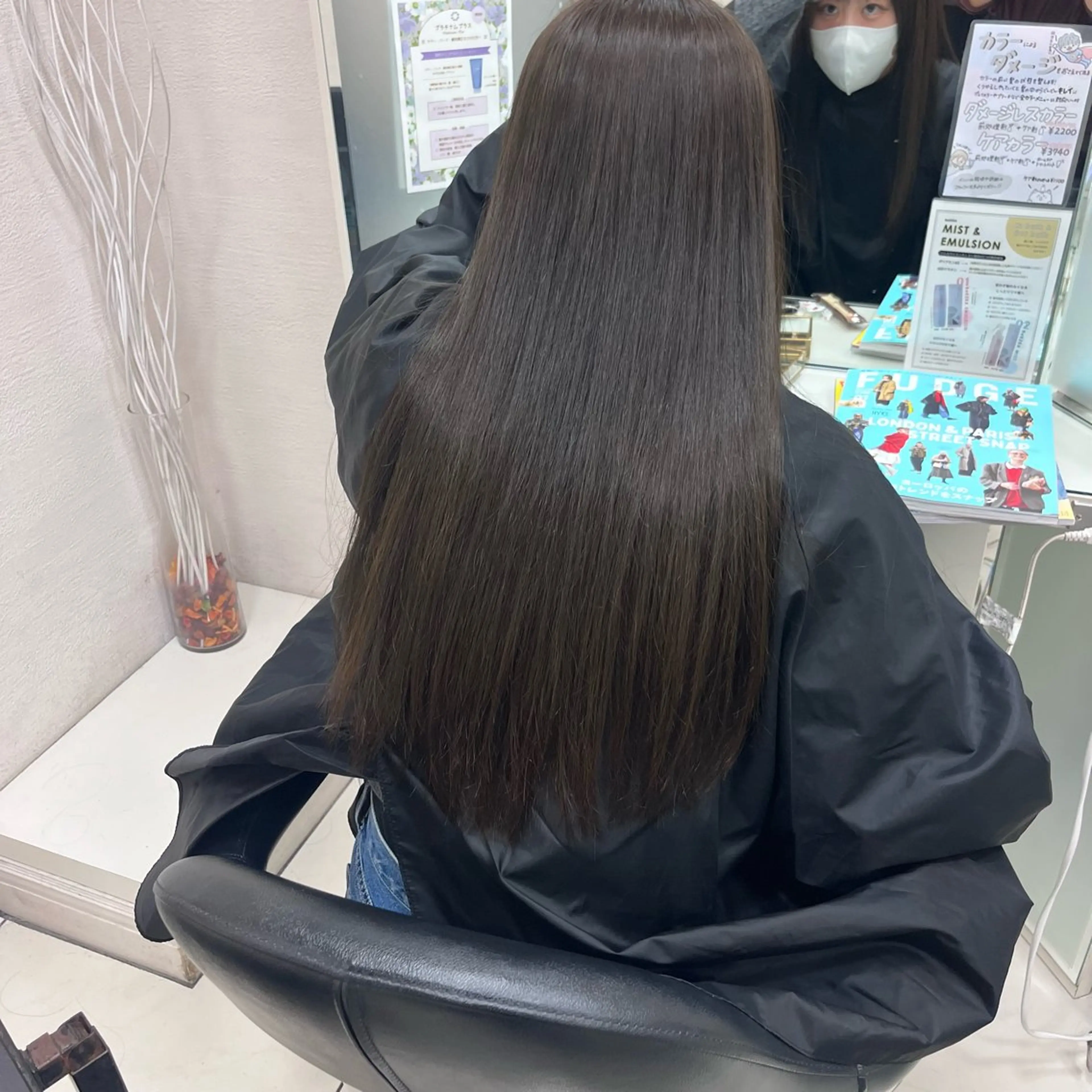 ロング カラー 透明感カラー グレージュ オリーブグレージュ オリーブグレー ヘアカラー トリートメント ウスイ ハルカのヘアスタイル