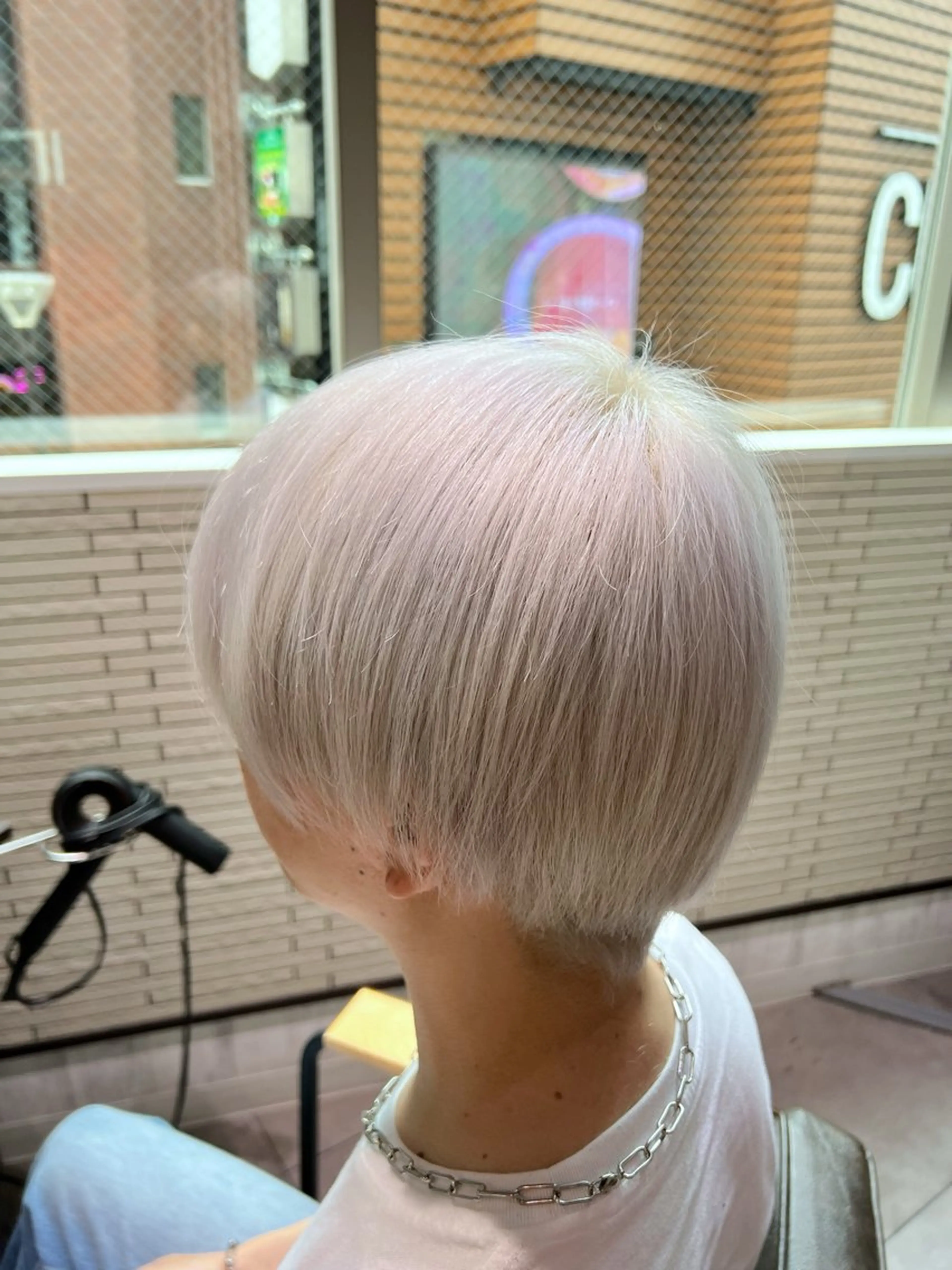 カラー メンズ 假屋 航のヘアスタイル