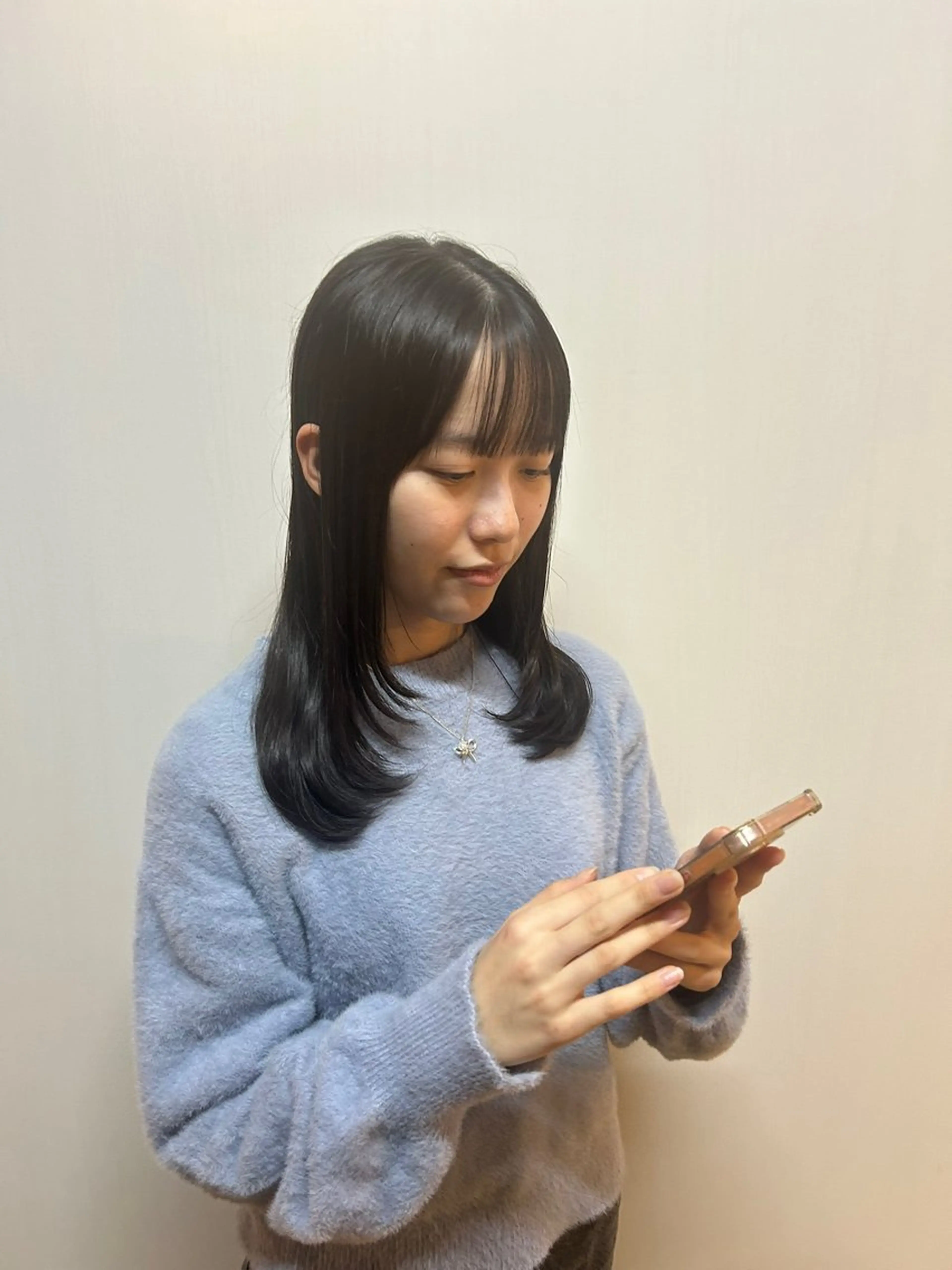 セミロング パーマ 嶋田 和花のヘアスタイル