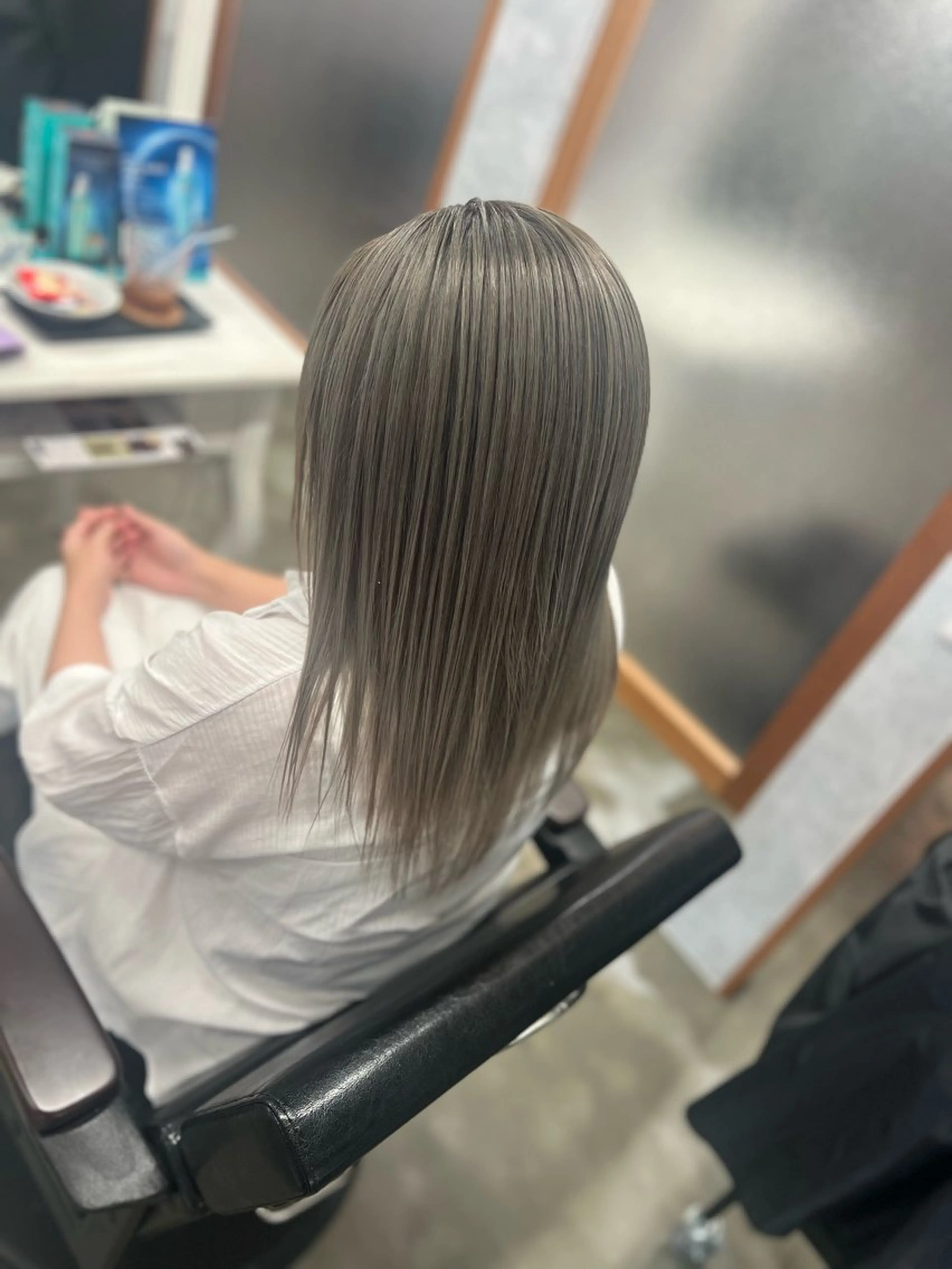 セミロング カラー ヘアカラー Style Tのヘアスタイル