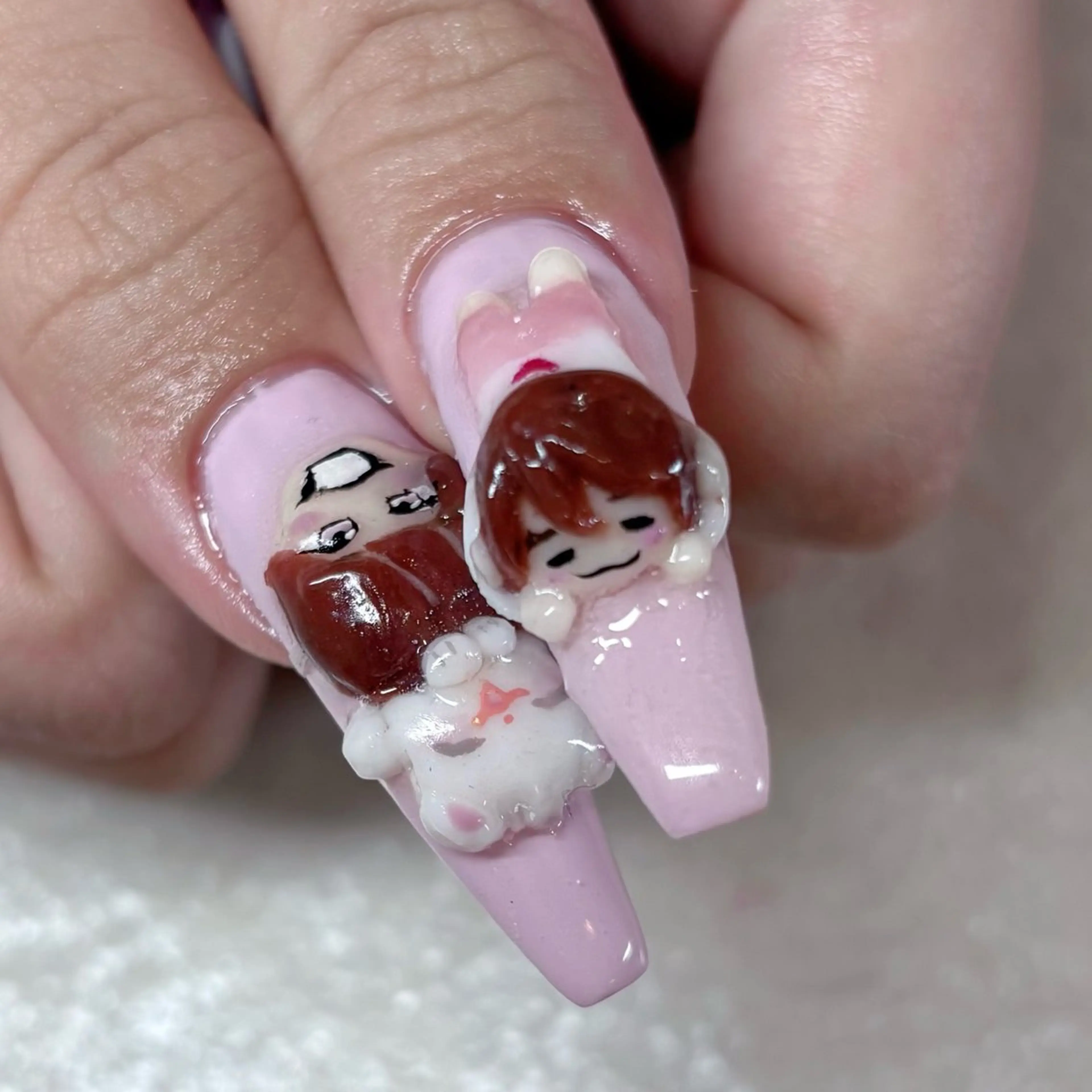 ネイル mimi 高石桃朱のネイルデザイン