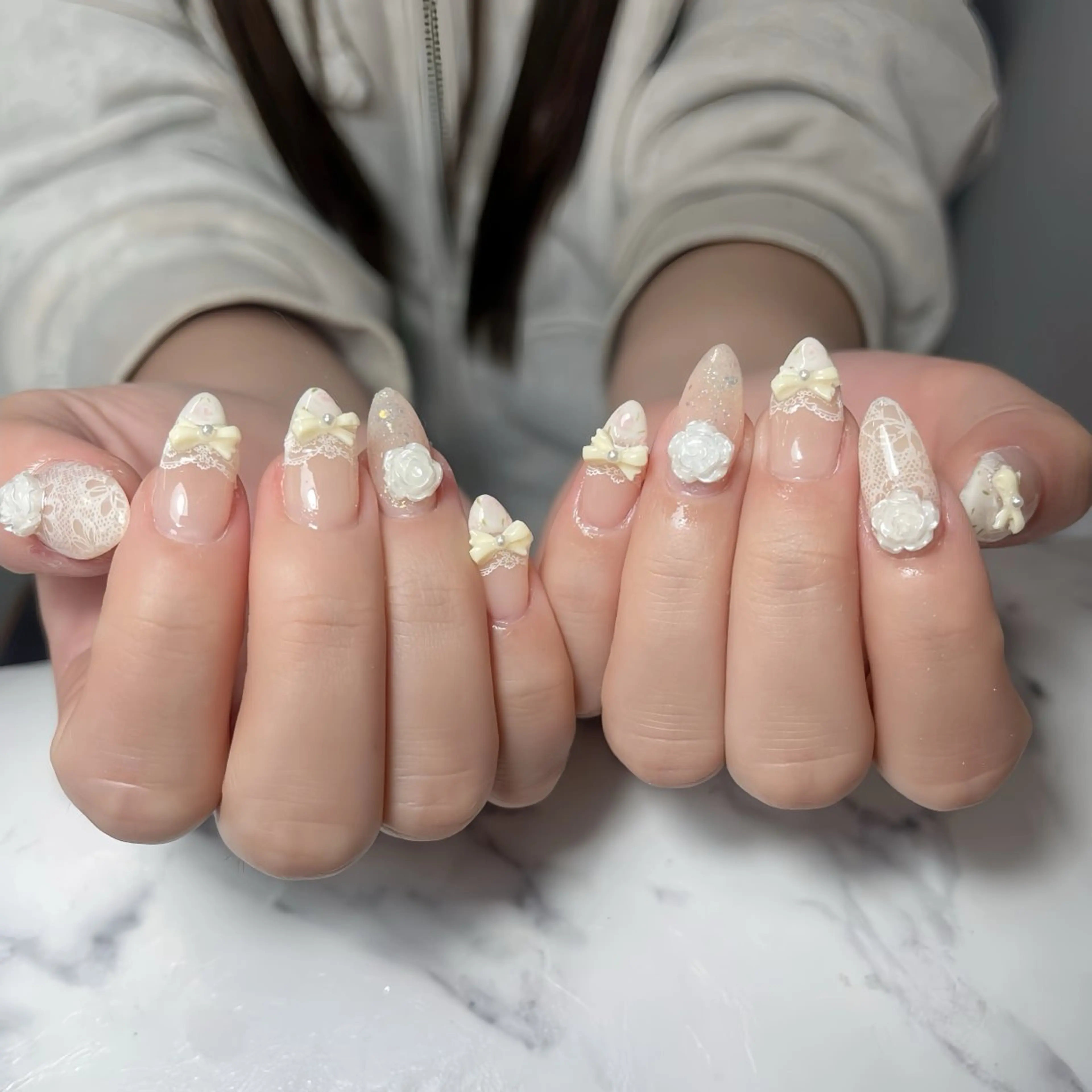 ネイル アートネイル チークネイル ジェルネイル ロングネイル マグネットネイル ハンドネイル Rin Nail 新大久保店のネイルデザイン