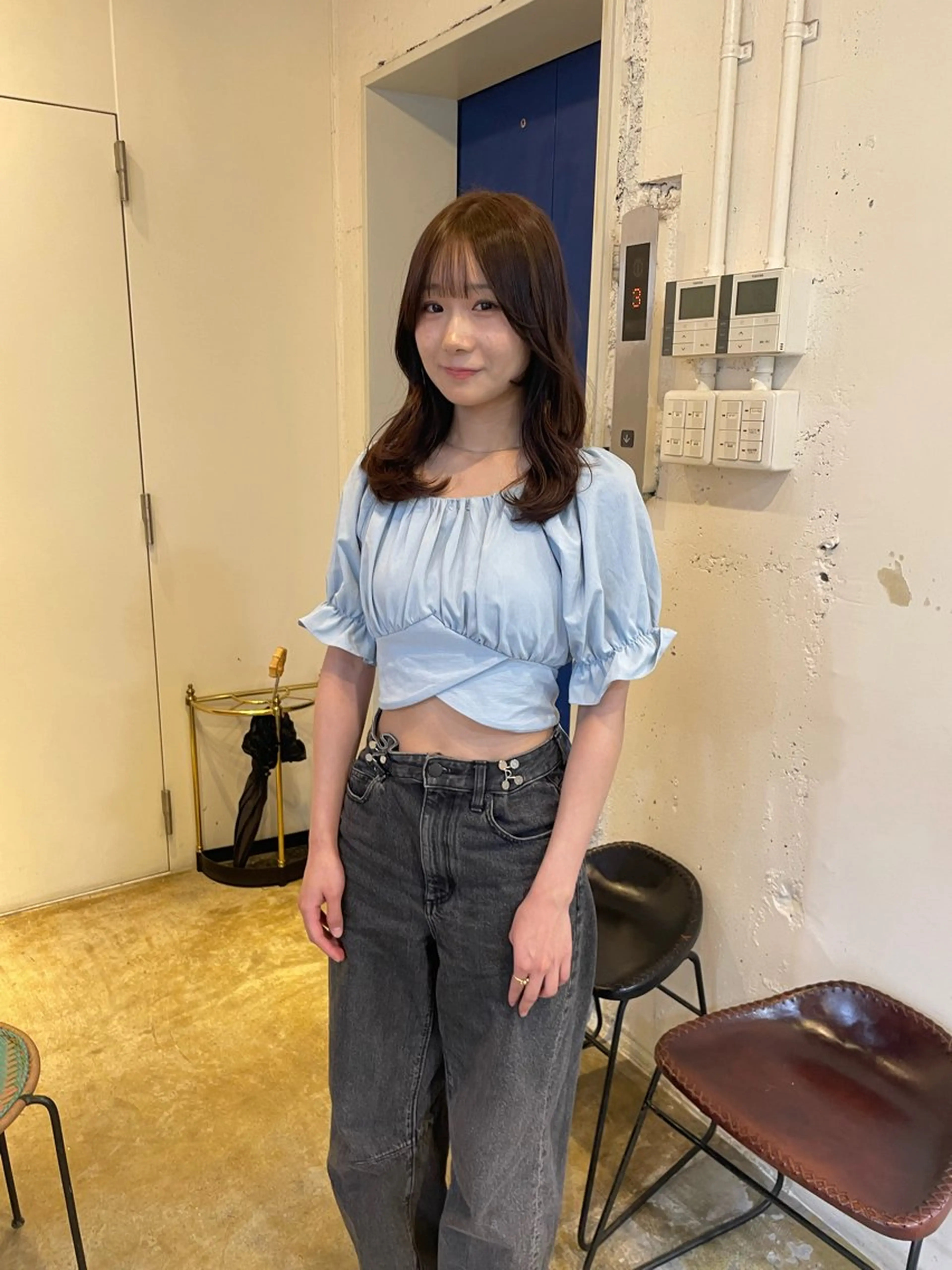 ミディアム カラー ベージュカラー オリーブベージュ カット ヘアカラー トリートメント MIOベージュカラー 柔らかいカラーのヘアスタイル
