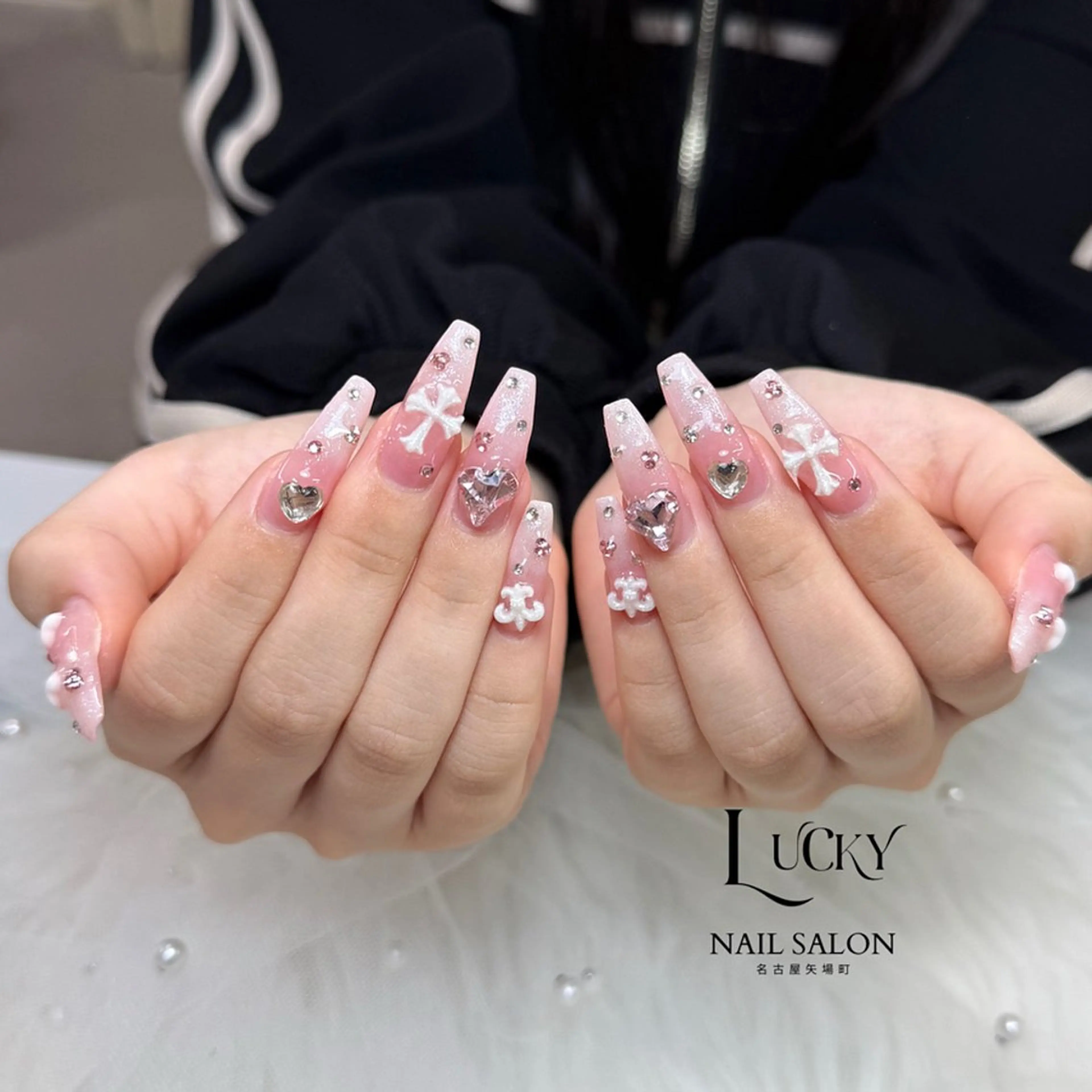 ネイル Lucky Nail Salonのネイルデザイン