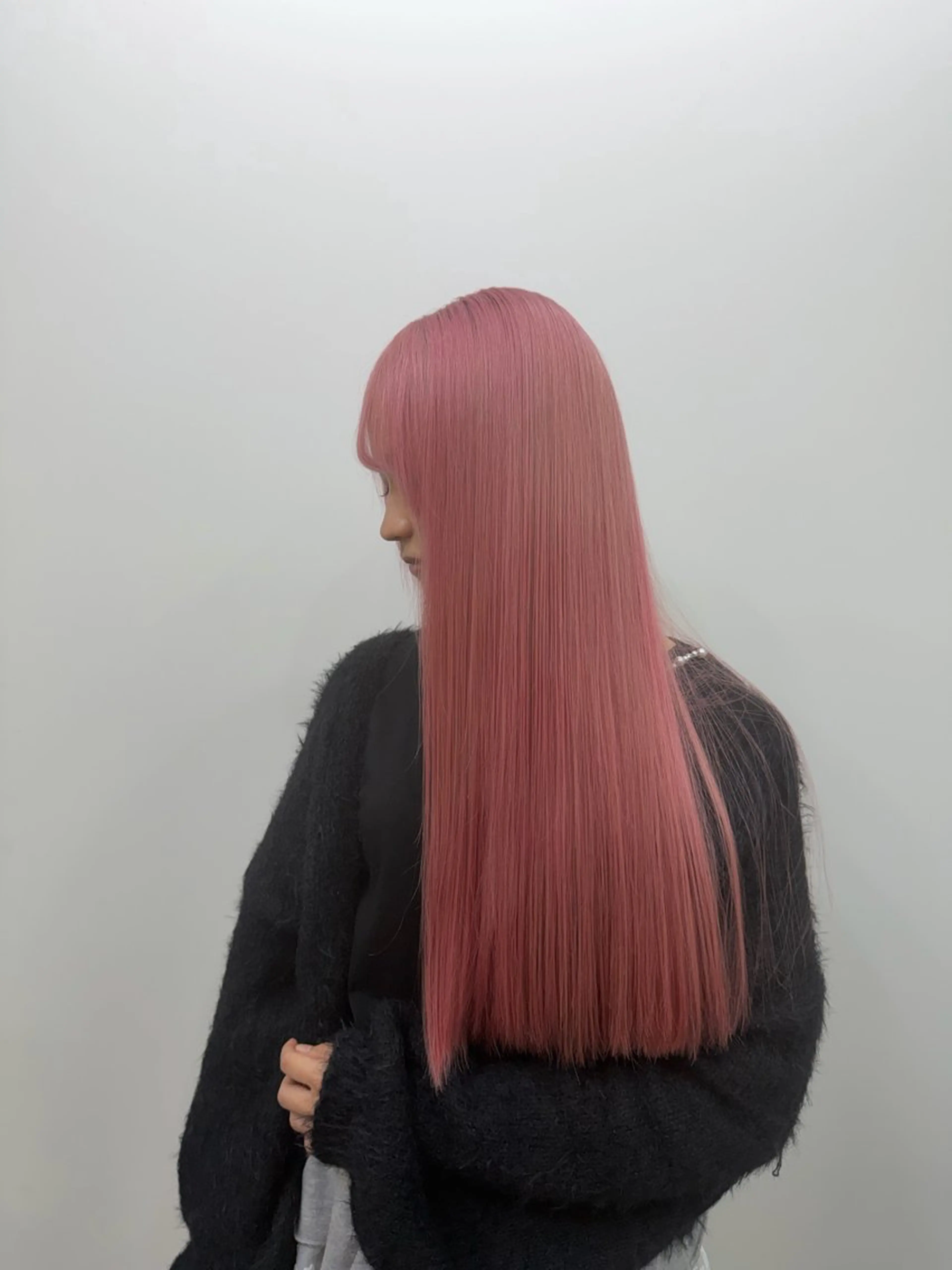 ロング カラー ブリーチ ハイトーンカラー ピンクカラー 蔭山 幸奈のヘアスタイル