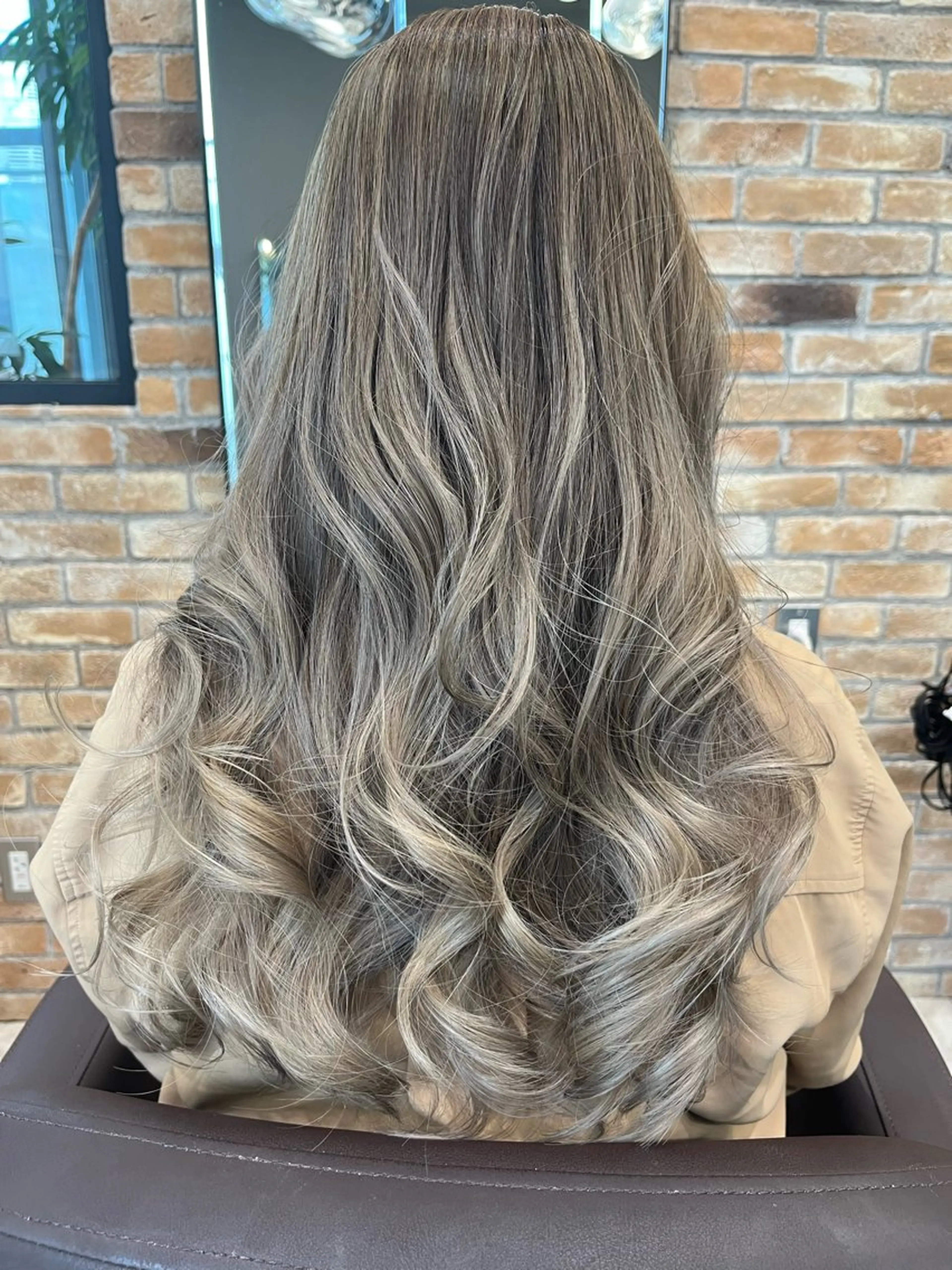 ロング ヘアカラー LucksiMie ginza  明松のヘアスタイル