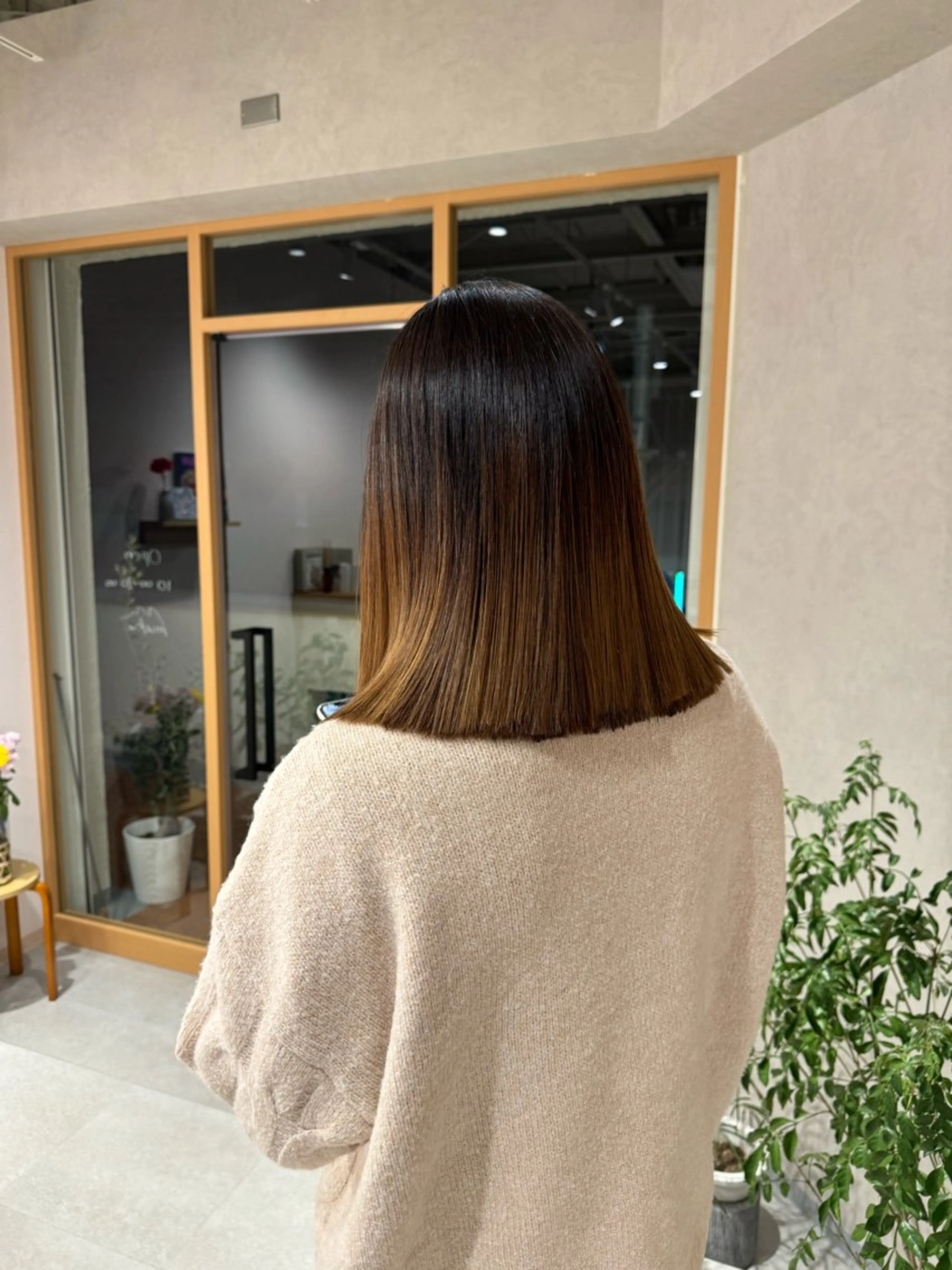 ミディアム レイヤー/ボブパーマ /垢抜け/タクミのヘアスタイル