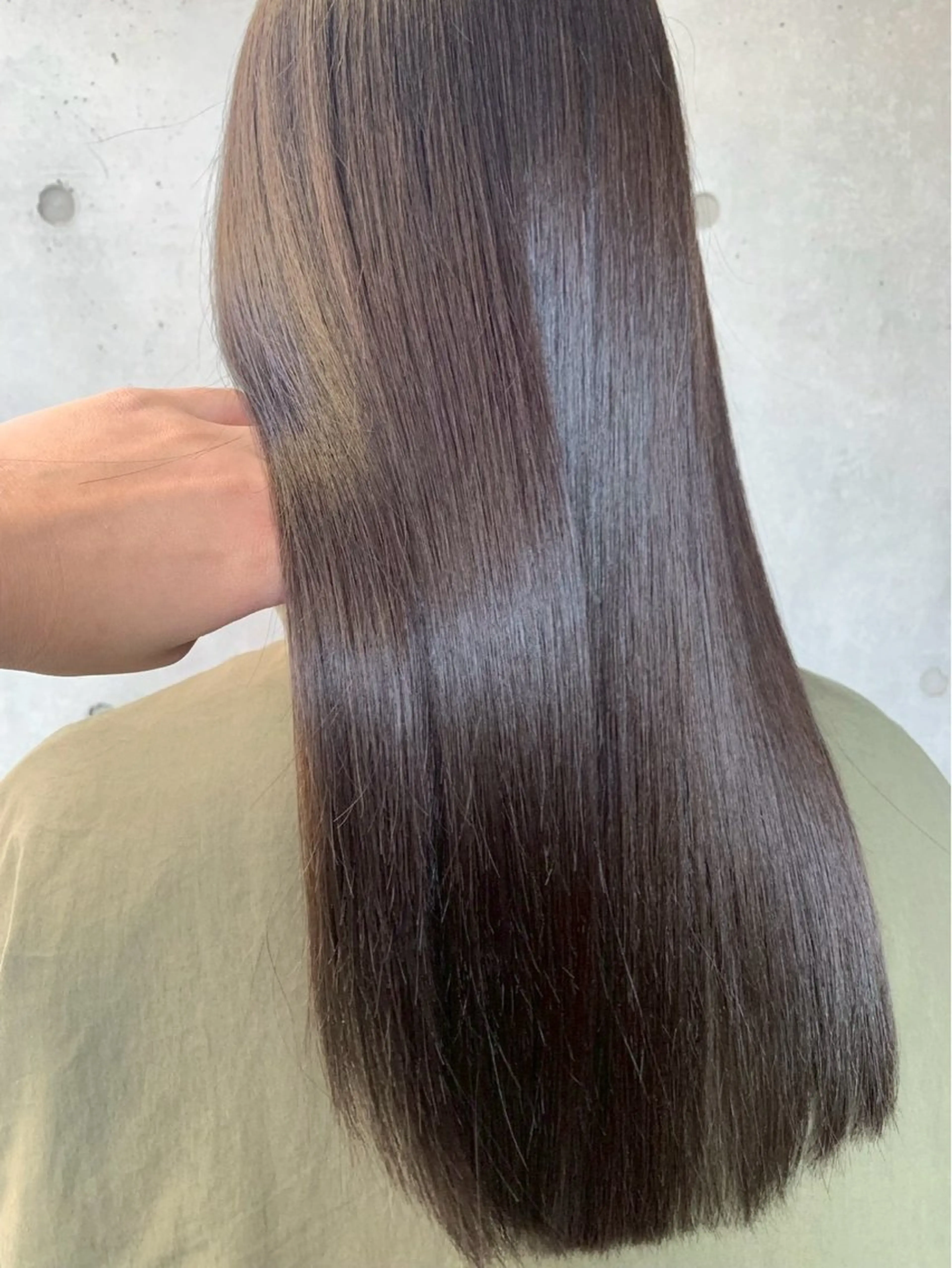 トリートメント 薄 利織のヘアスタイル