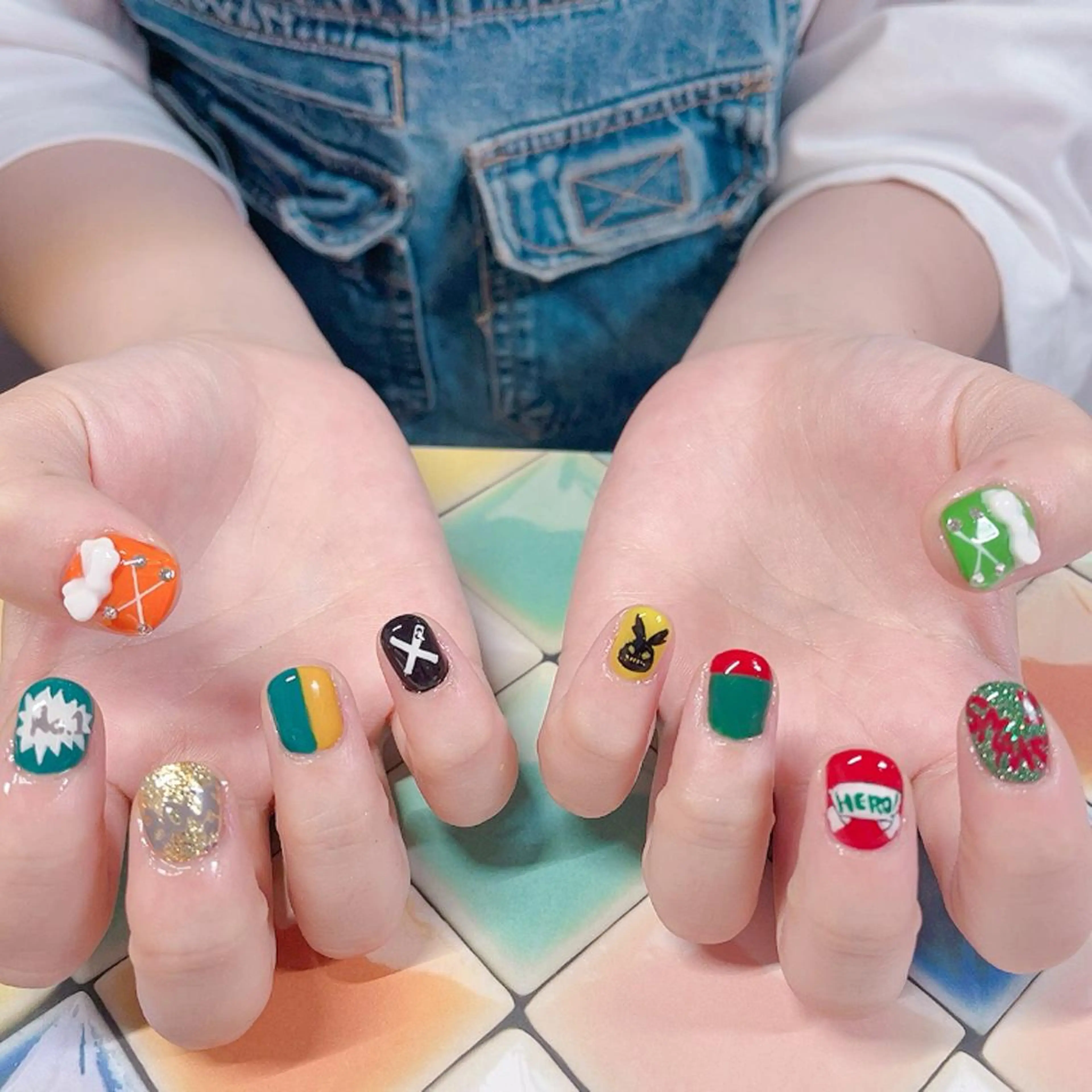 ネイル 持ち込み 奥園 良恵のネイルデザイン