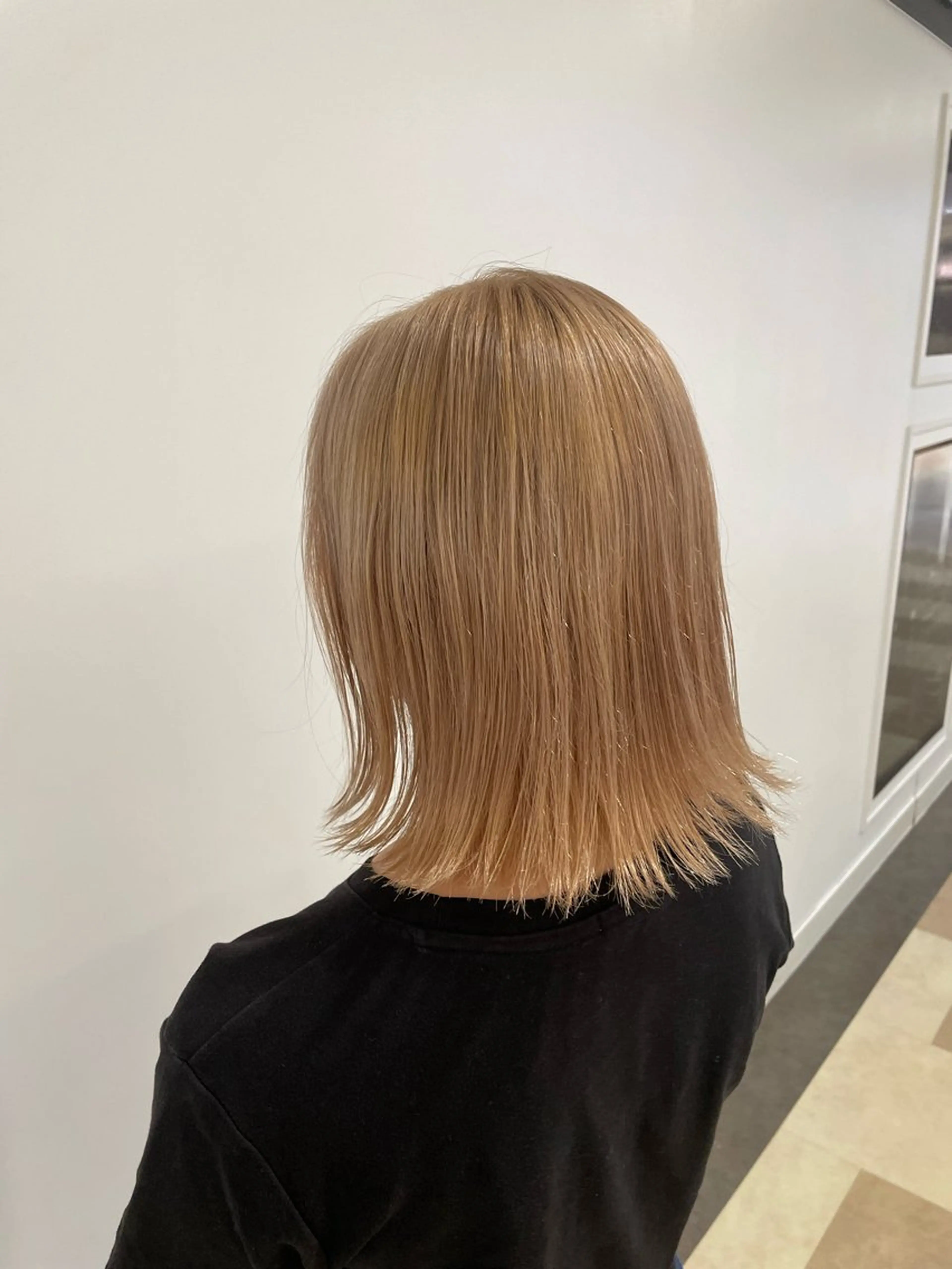 ミディアム TAYA 玲央のヘアスタイル