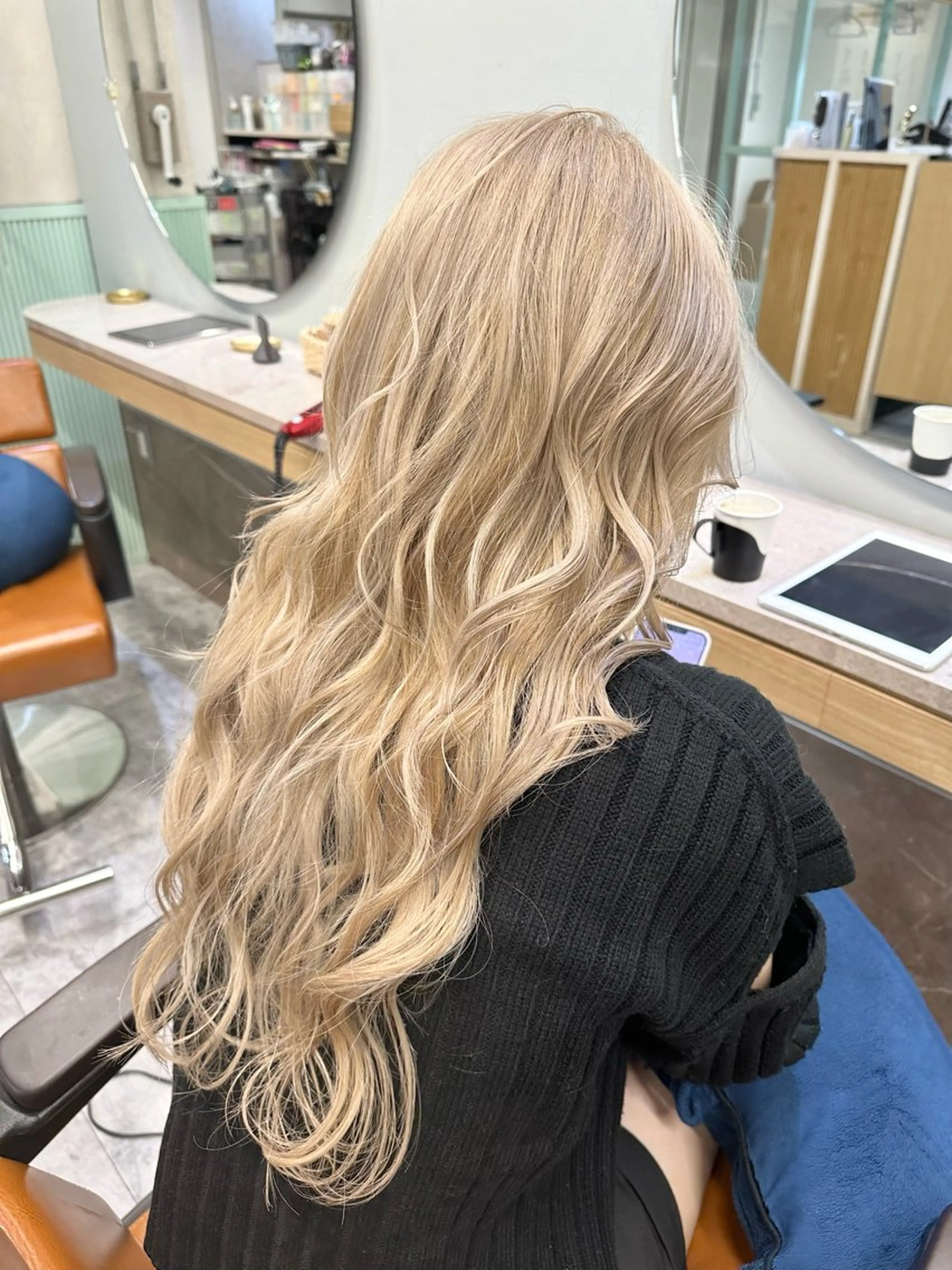 ロング カラー カット ヘアカラー トリートメント ケアブリーチ特化✨/ 艶カラー/エクステのヘアスタイル