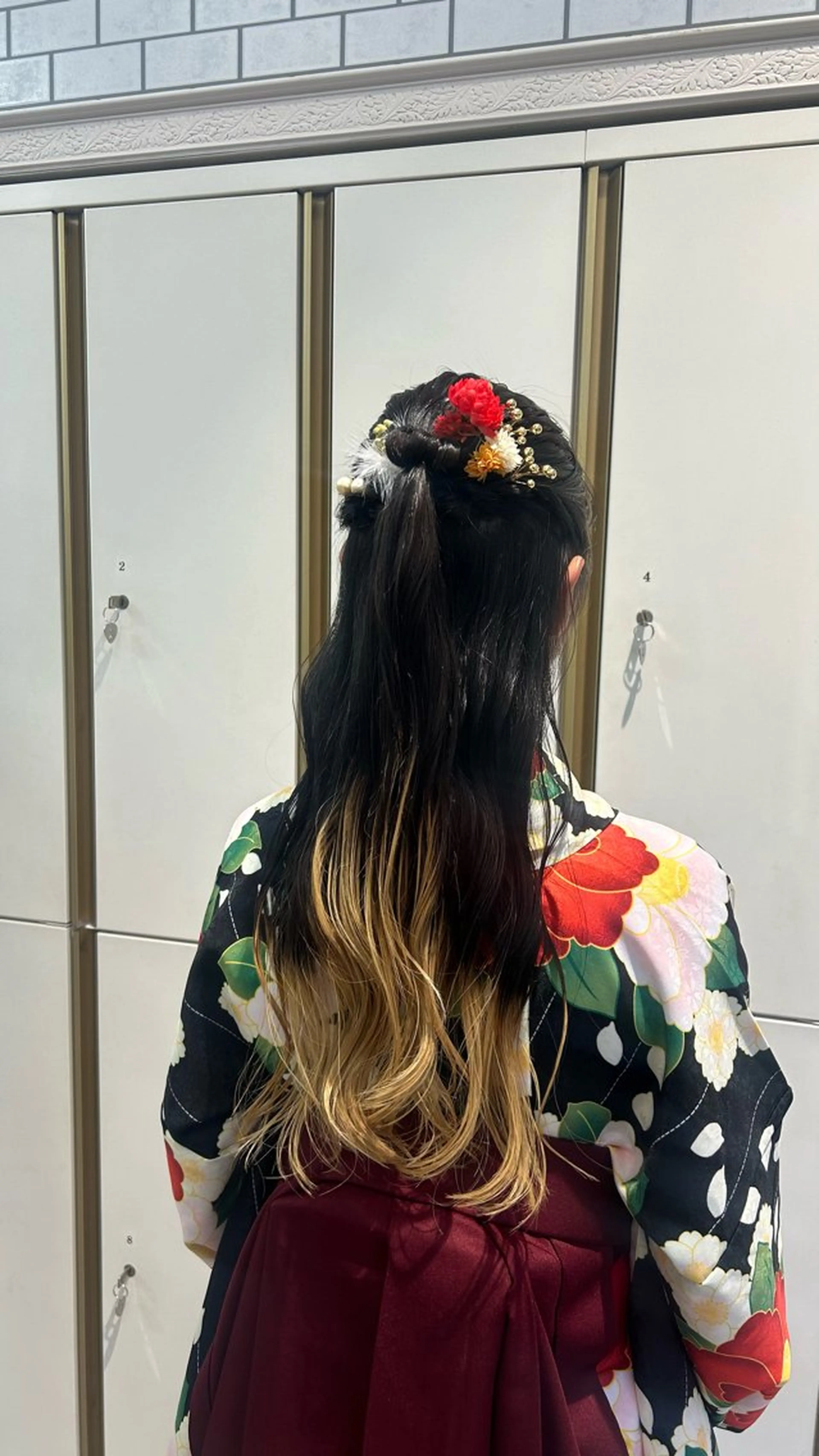 ロング 卒業式のヘアスタイル ヘアセット/艶カラー emi🍒のヘアスタイル