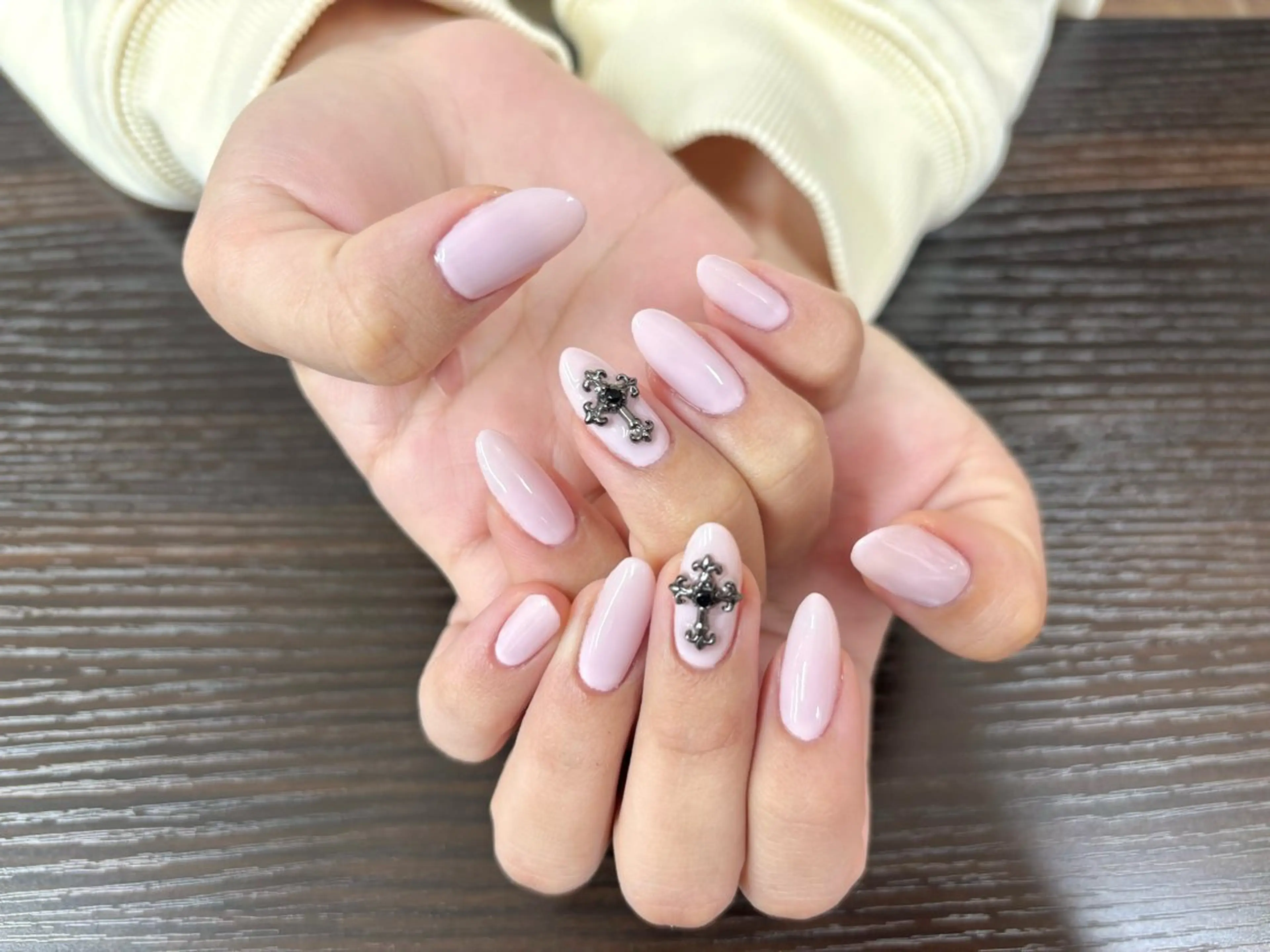 ネイル ワンカラーネイル ハンドネイル Sakura Hのネイルデザイン